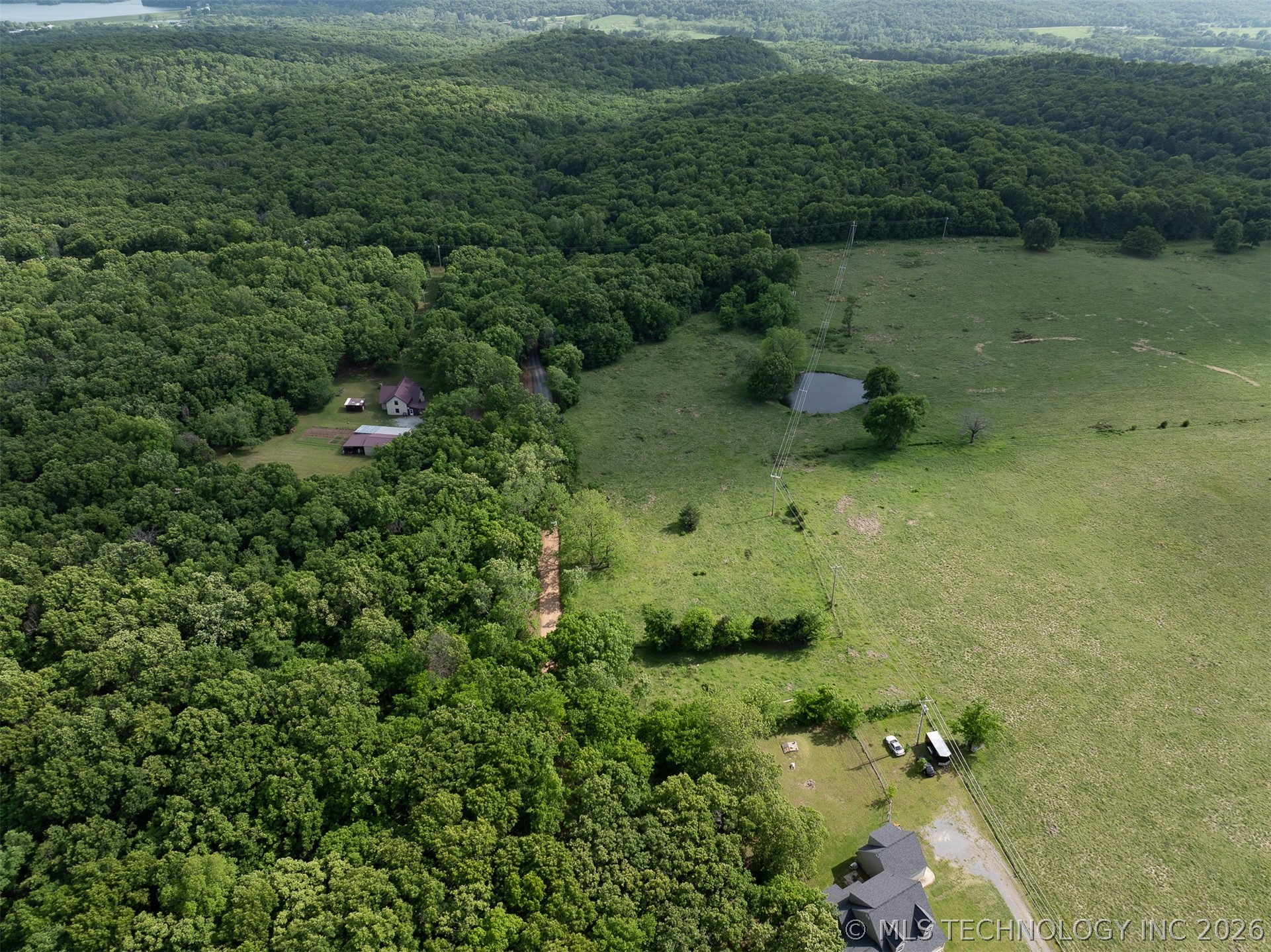 10778 E 420 Road Property Photo 3