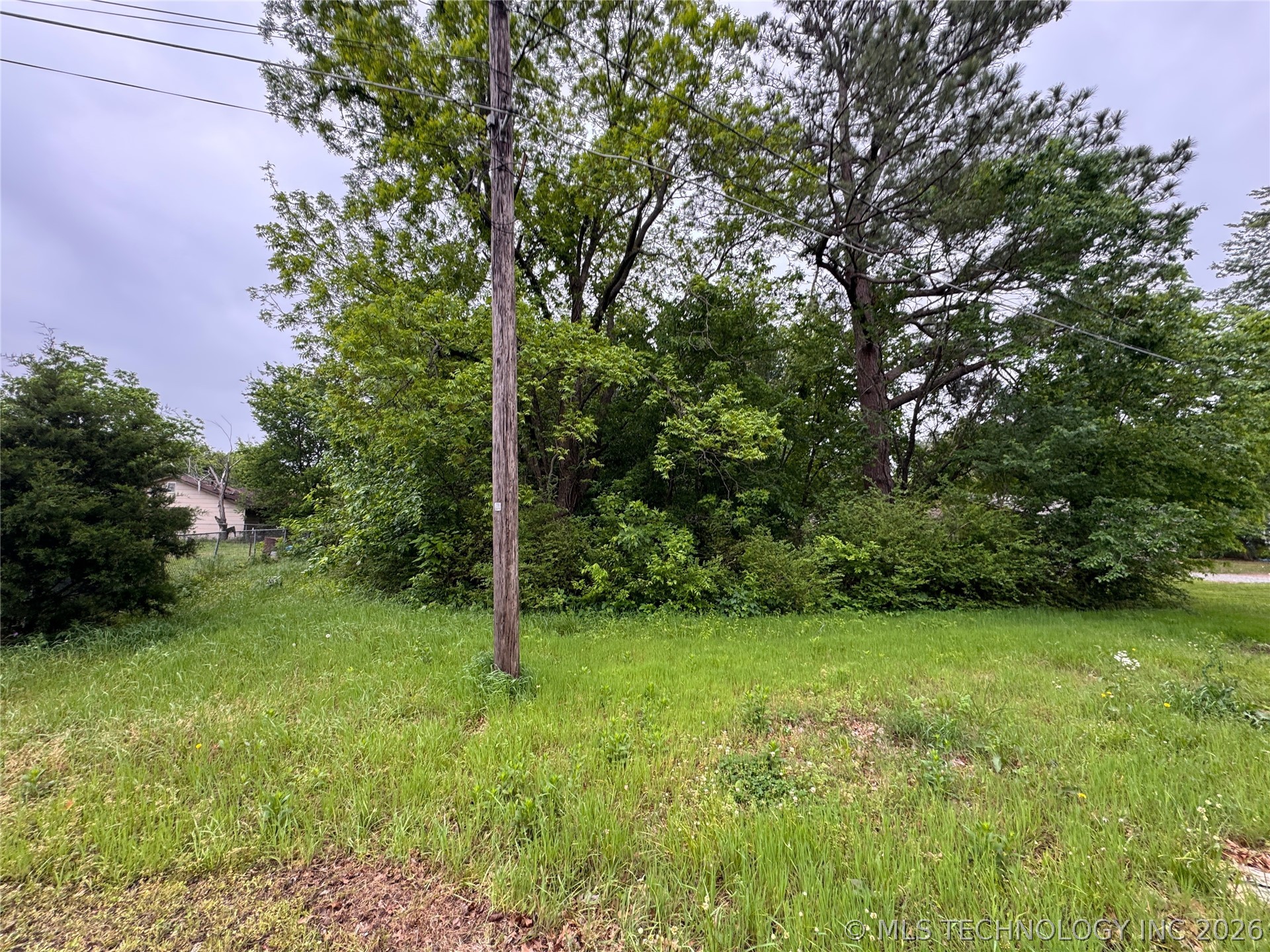401 S Hall Avenue Property Photo 1