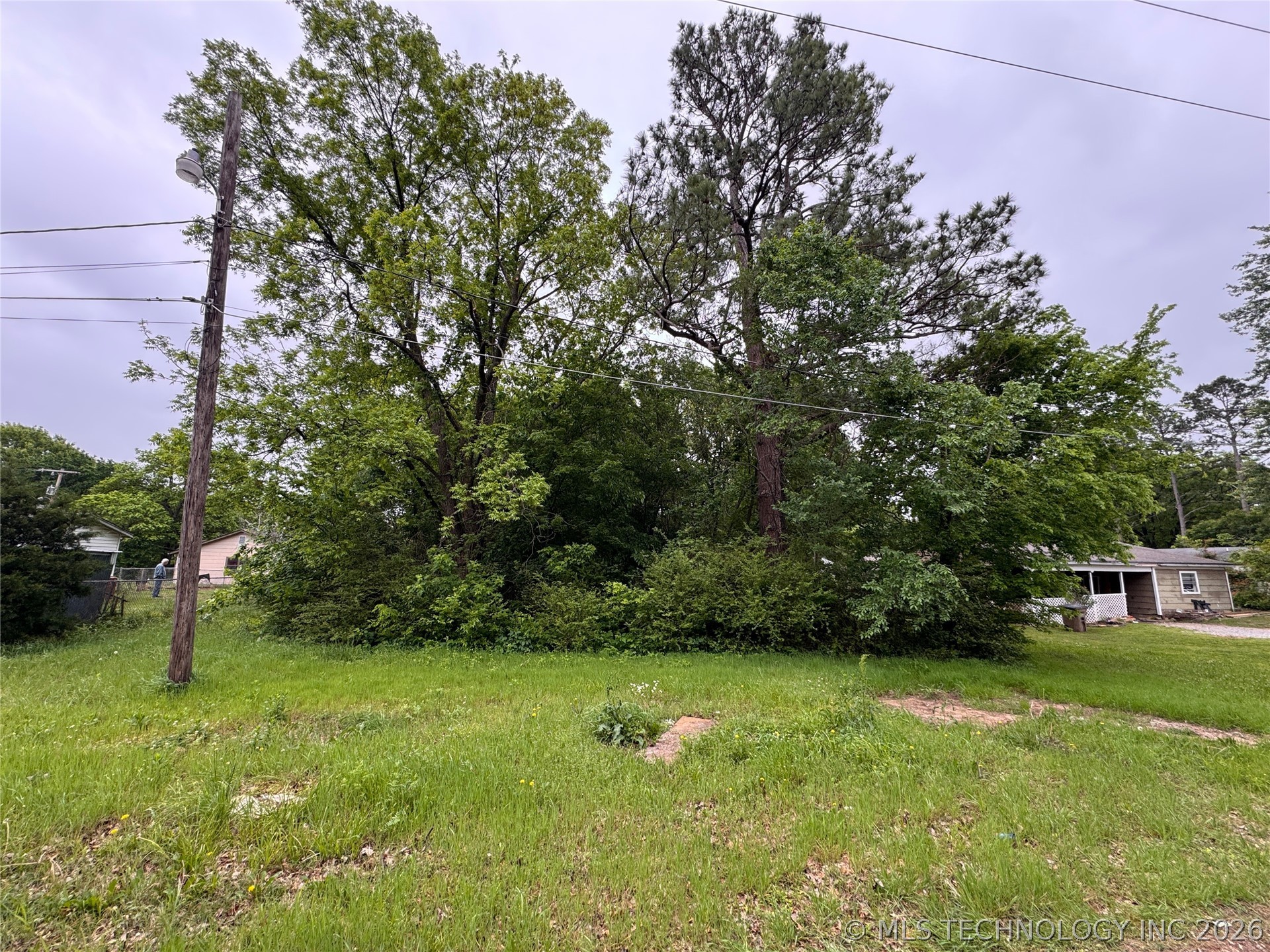 401 S Hall Avenue Property Photo 6