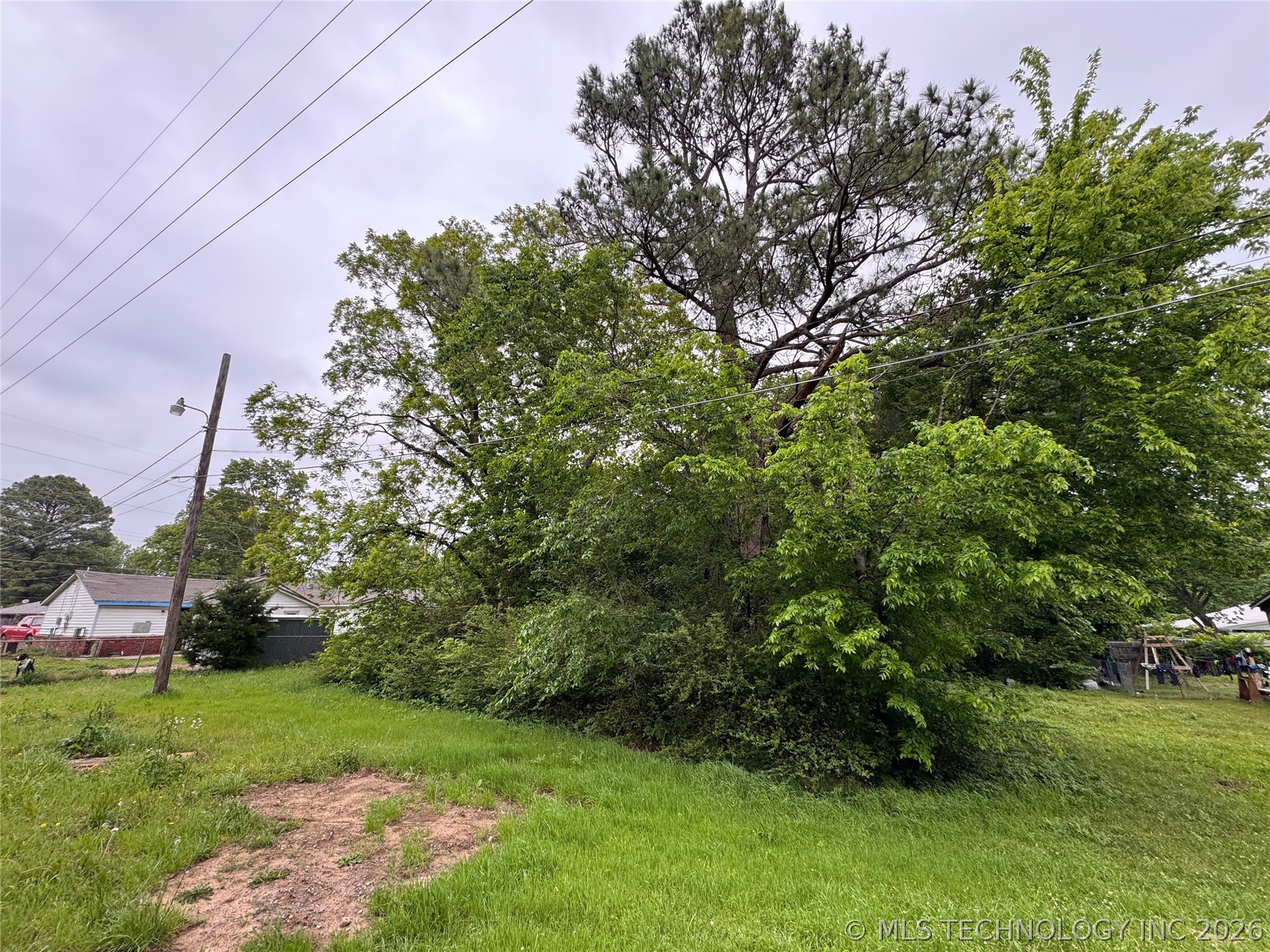 401 S Hall Avenue Property Photo 8