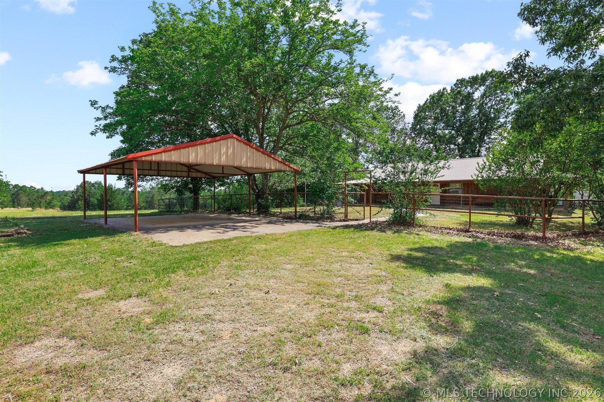 2042 E 1980 Road Property Photo 5