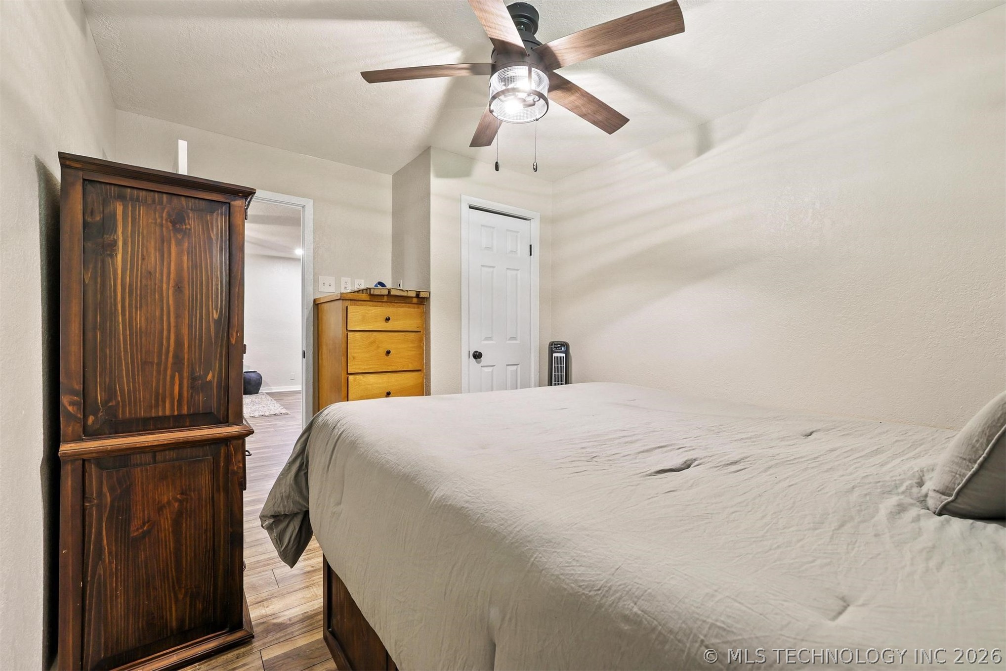 2042 E 1980 Road Property Photo 17