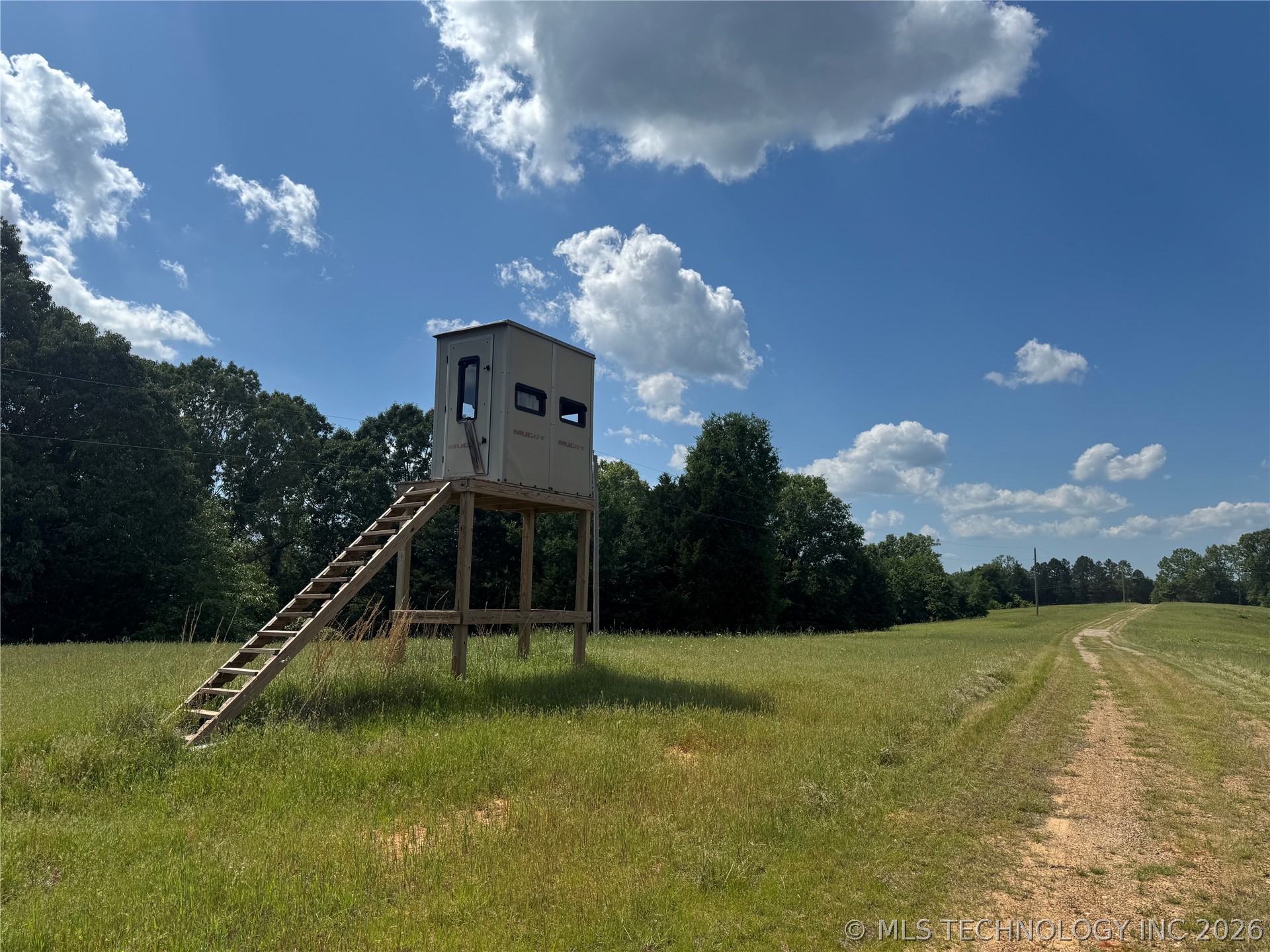 2042 E 1980 Road Property Photo 42