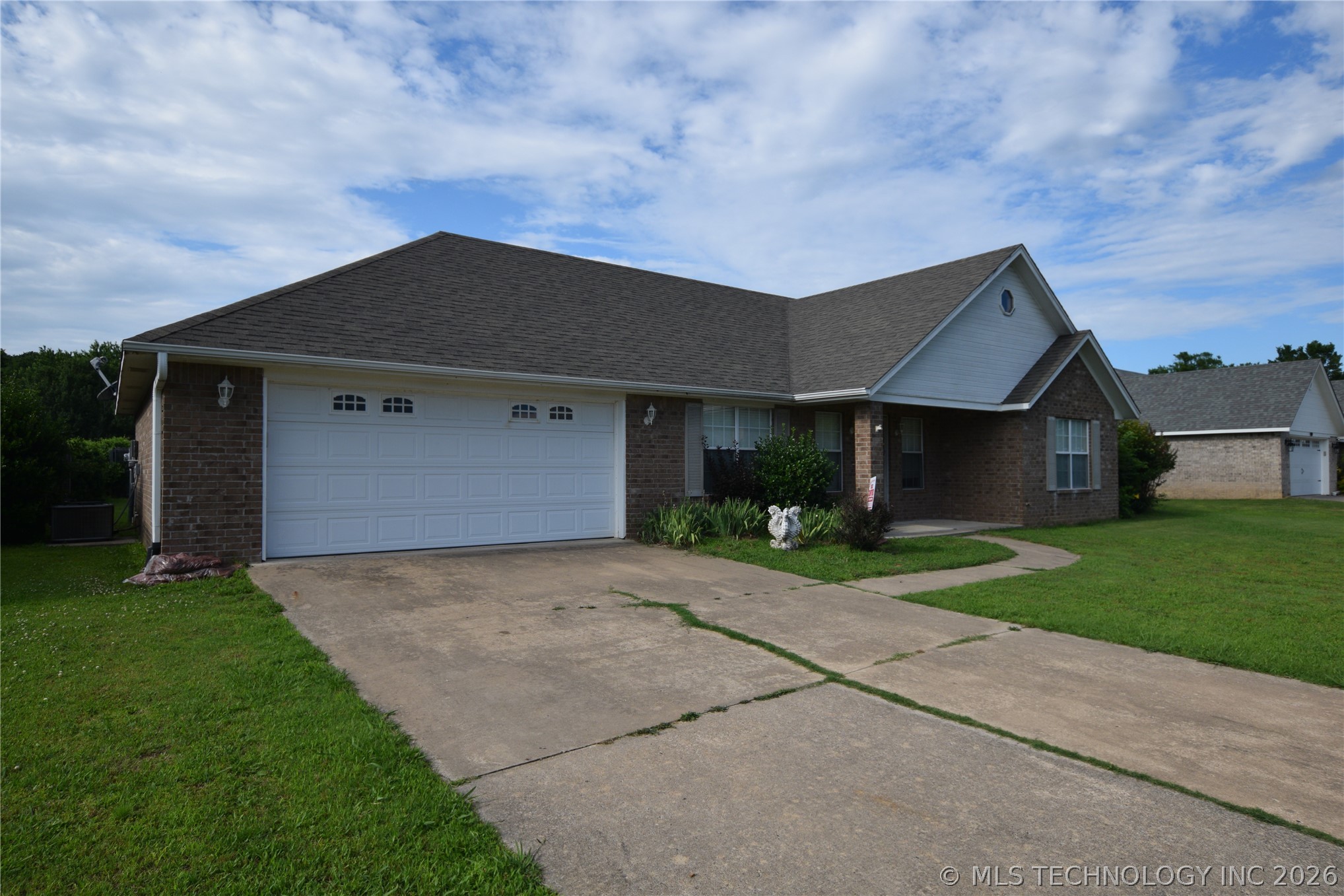 907 Belmont Avenue Property Photo 7