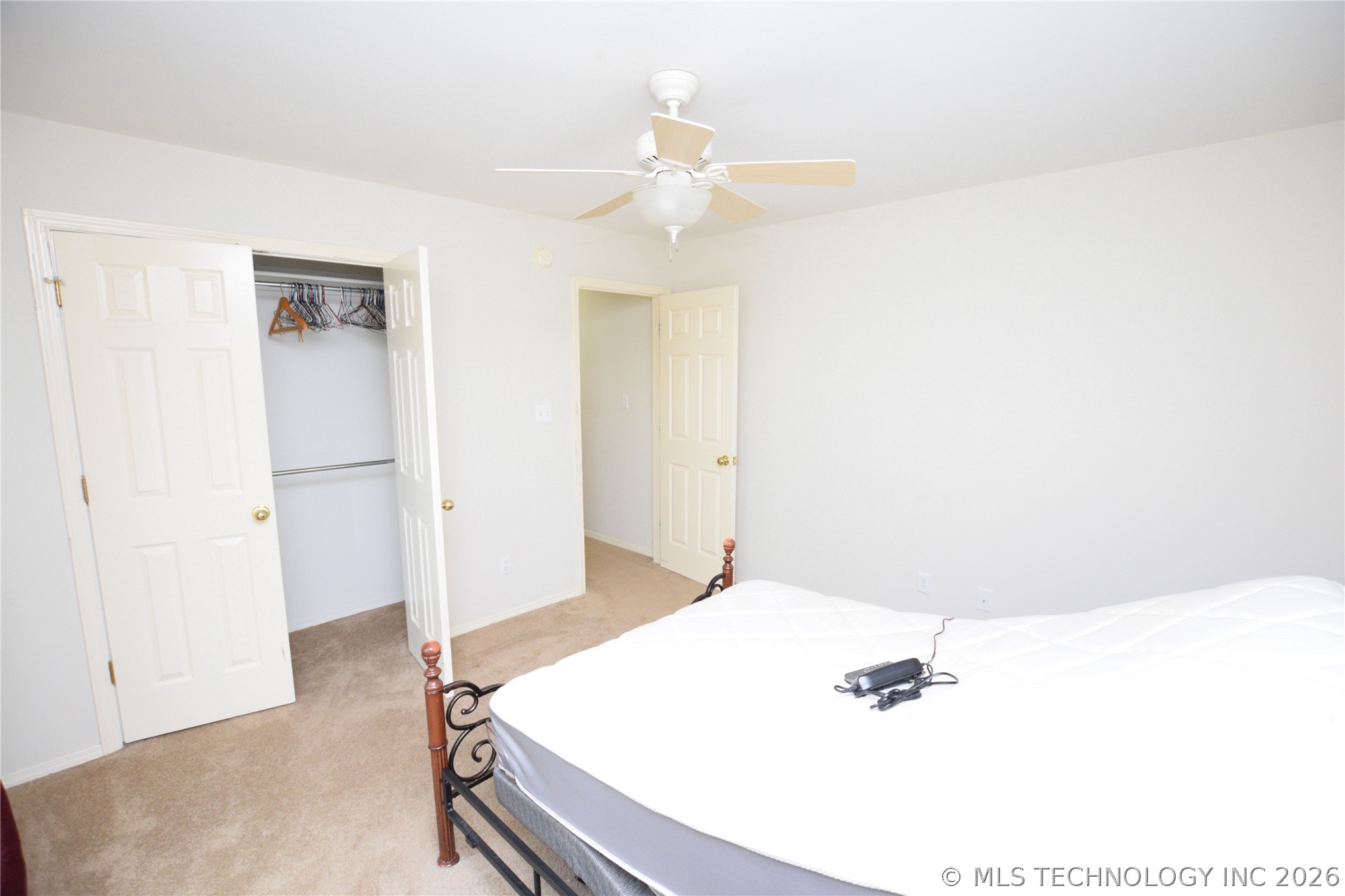 907 Belmont Avenue Property Photo 39