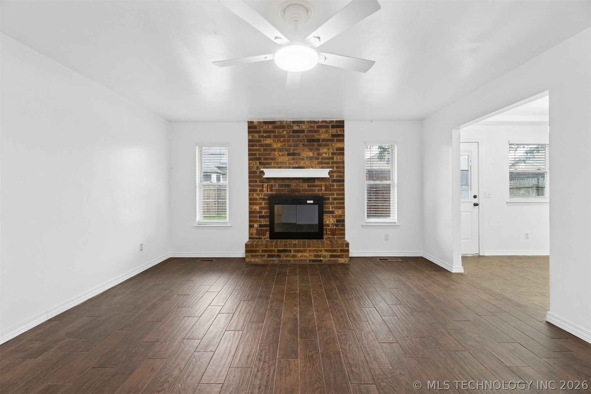 967 Heritage Mansion Property Photo 3