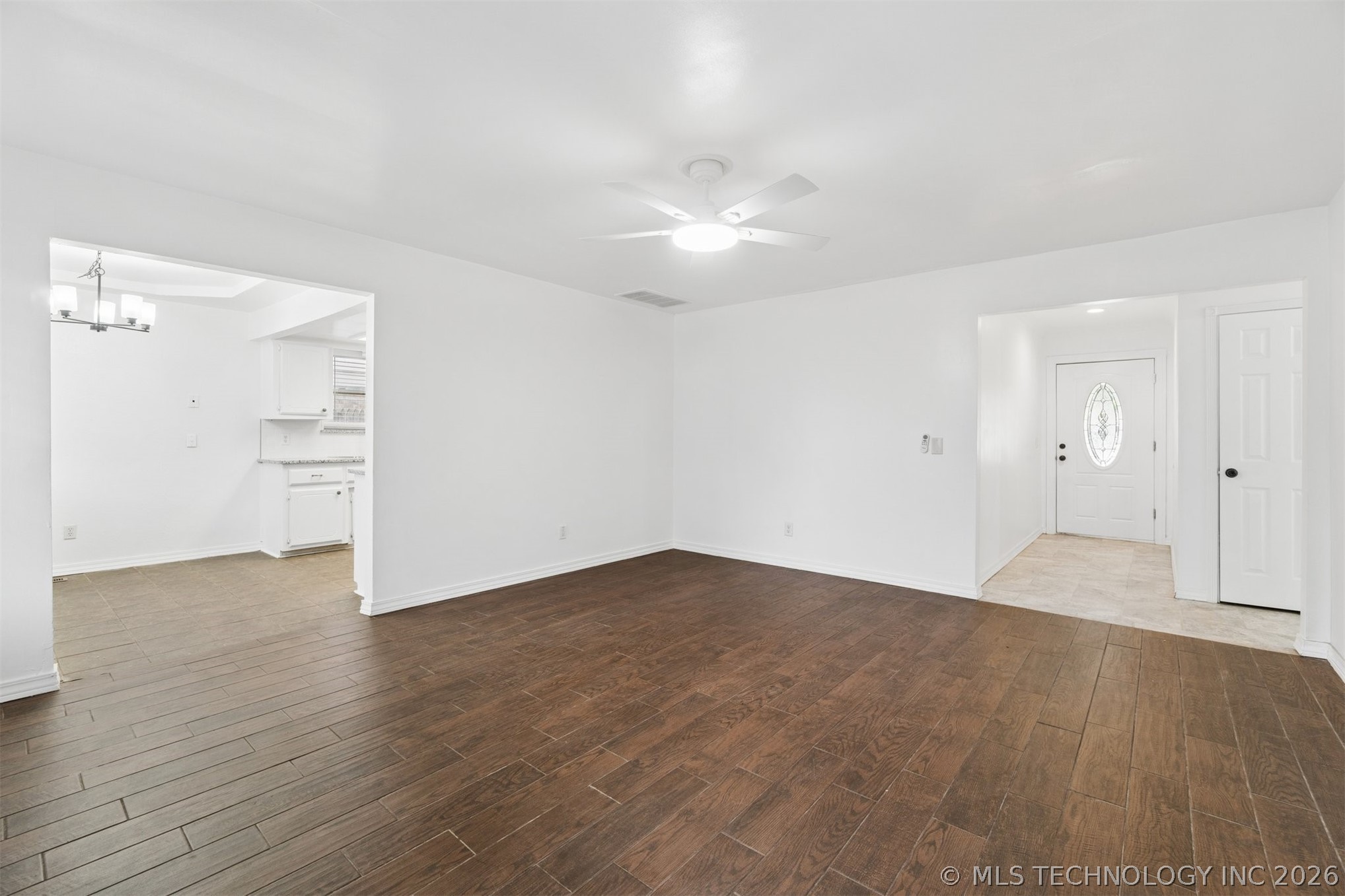 967 Heritage Mansion Property Photo 4