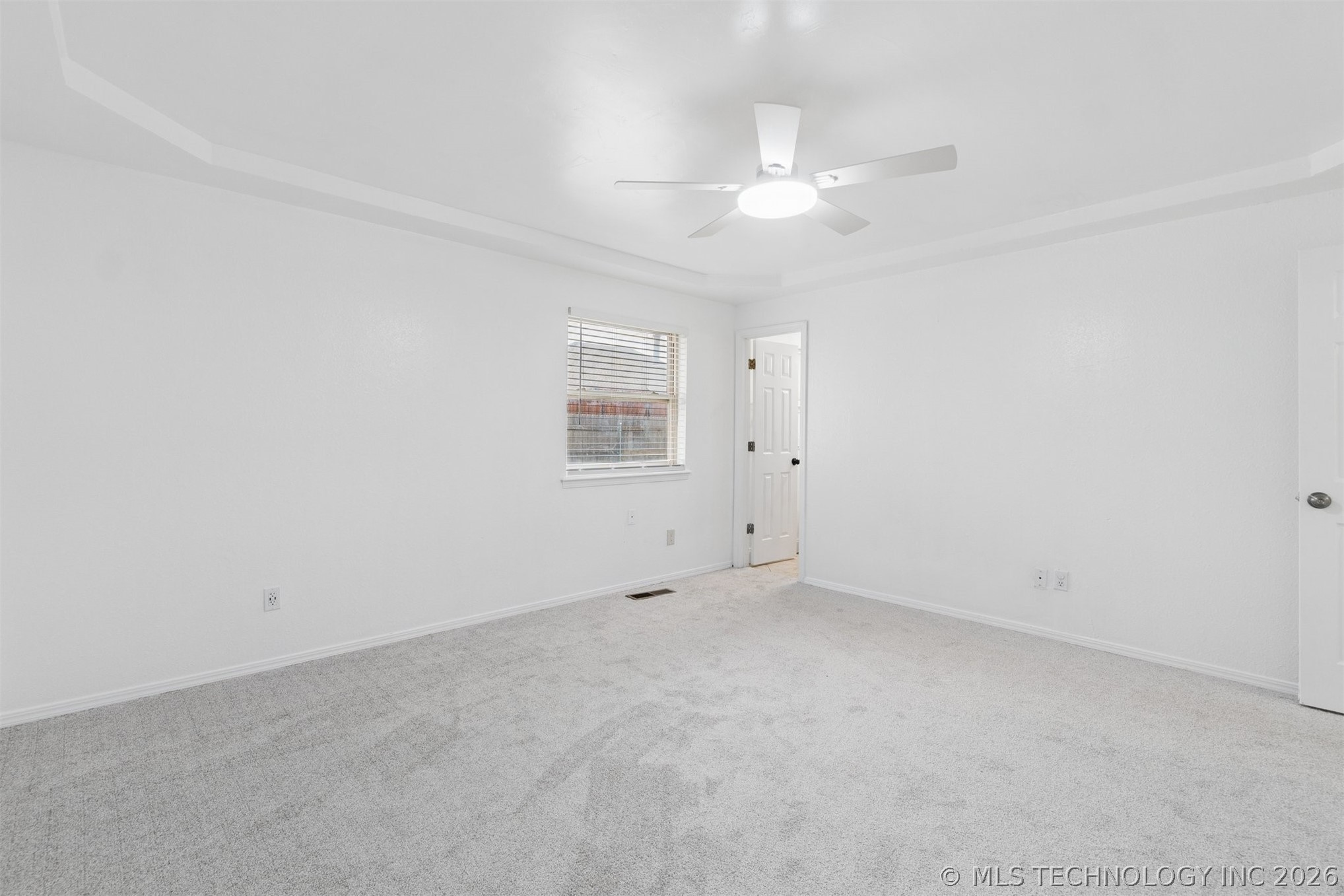967 Heritage Mansion Property Photo 15