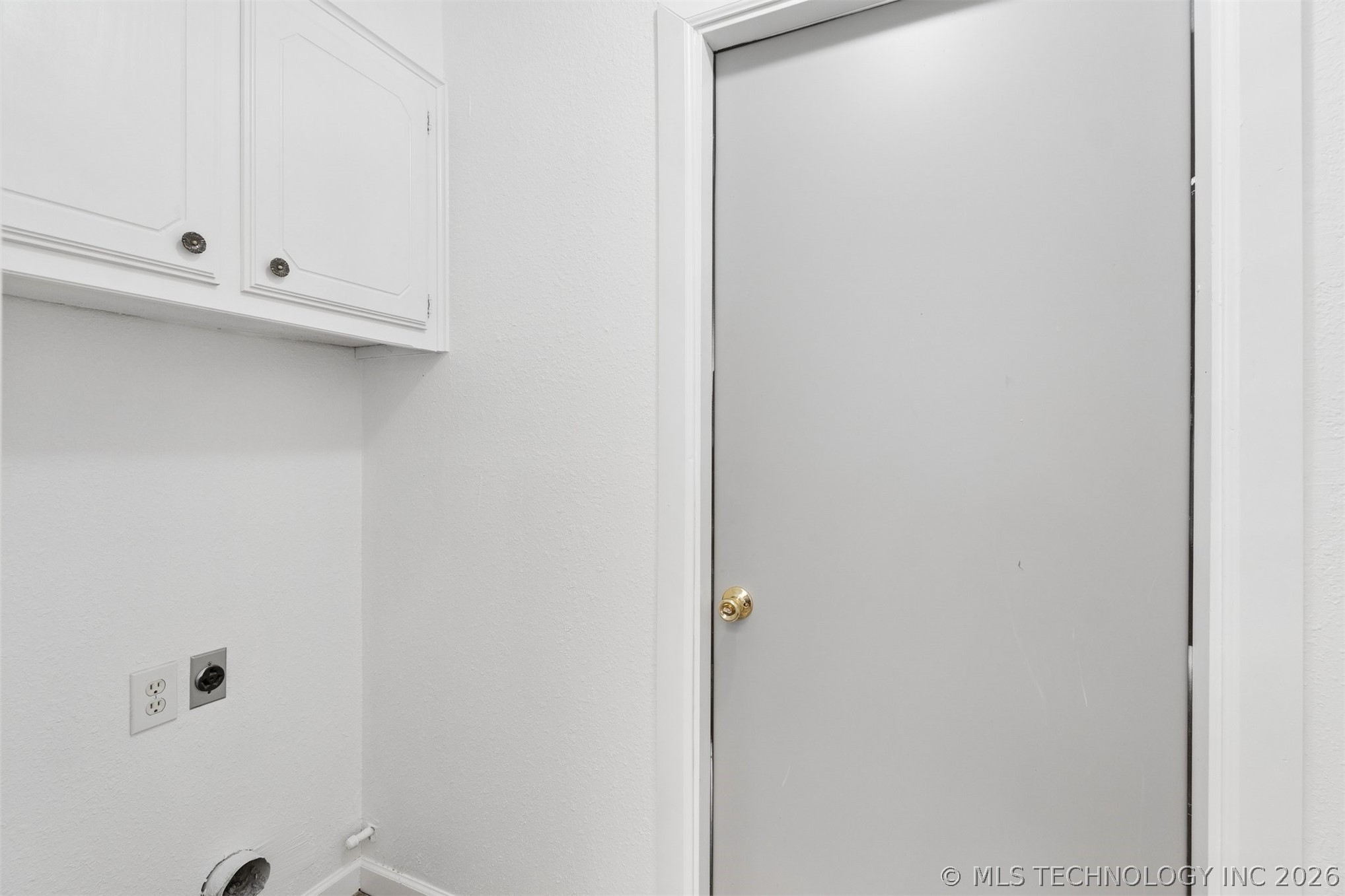 967 Heritage Mansion Property Photo 18