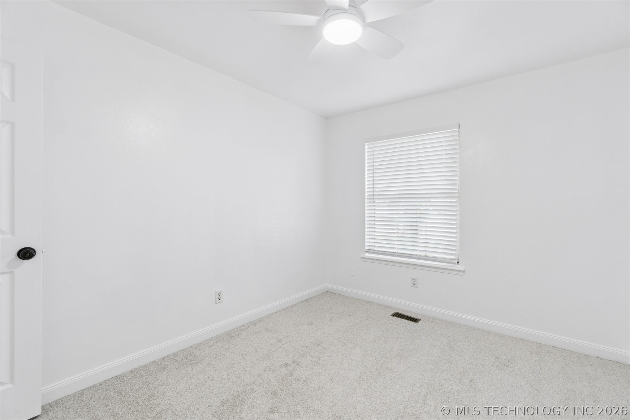 967 Heritage Mansion Property Photo 23