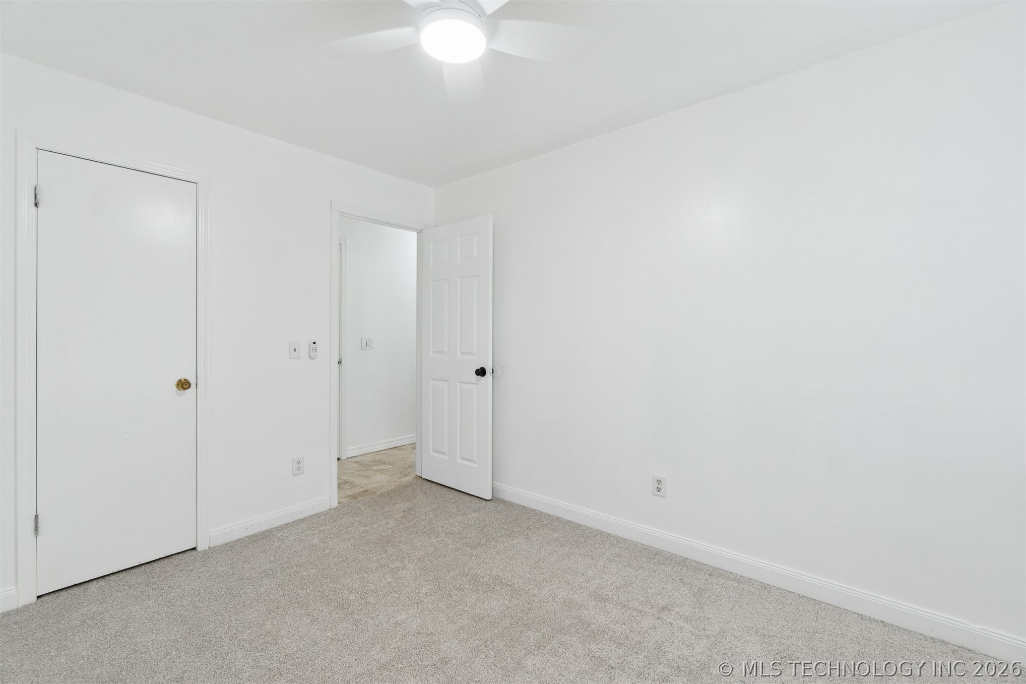 967 Heritage Mansion Property Photo 24