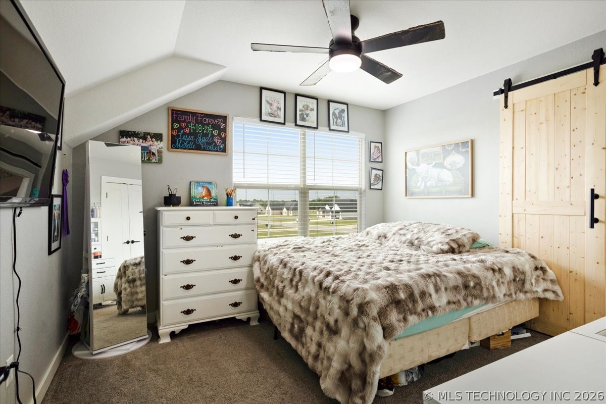 79 Wilson Loop Property Photo 26