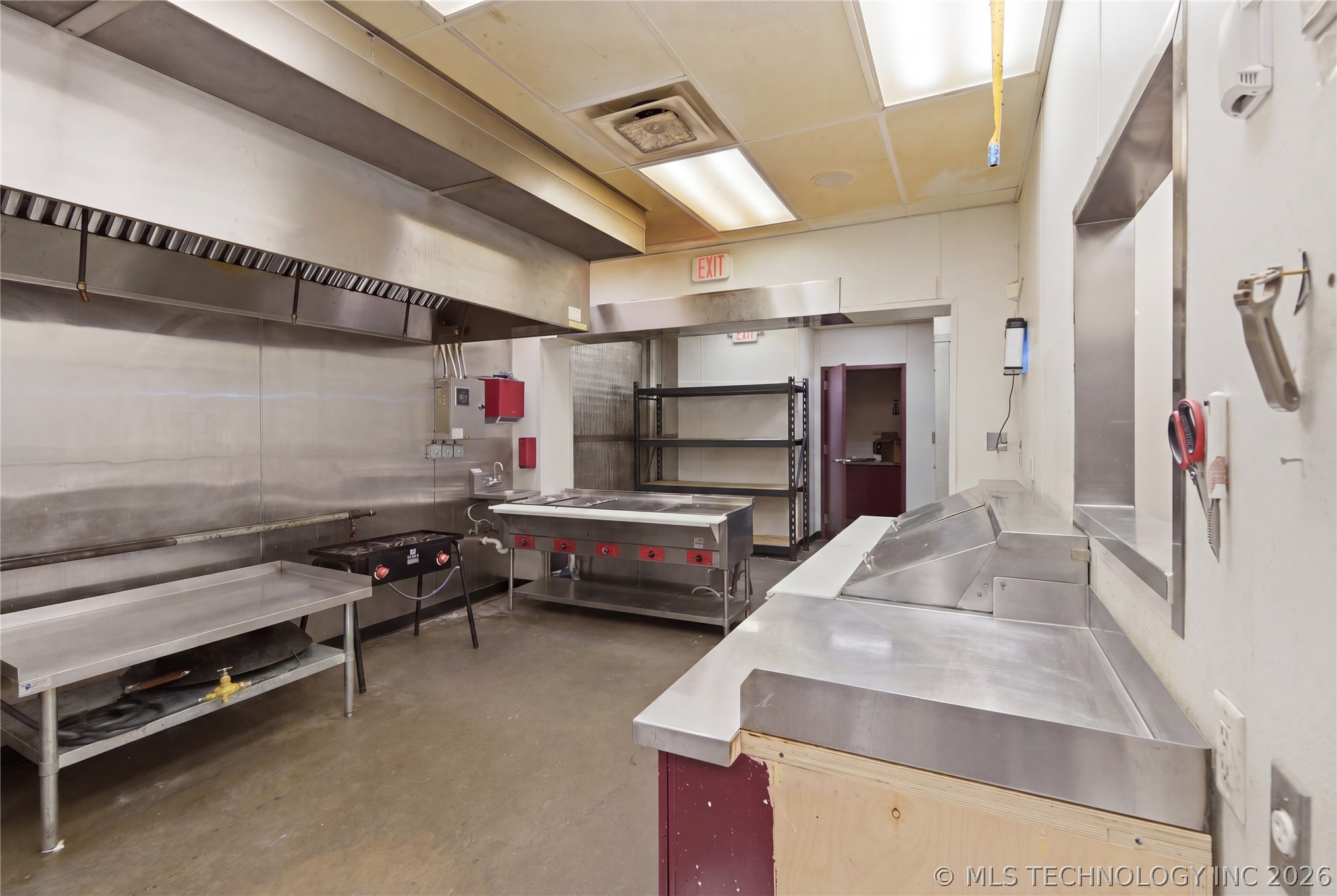 6151 E Tecumseh Street Property Photo 8
