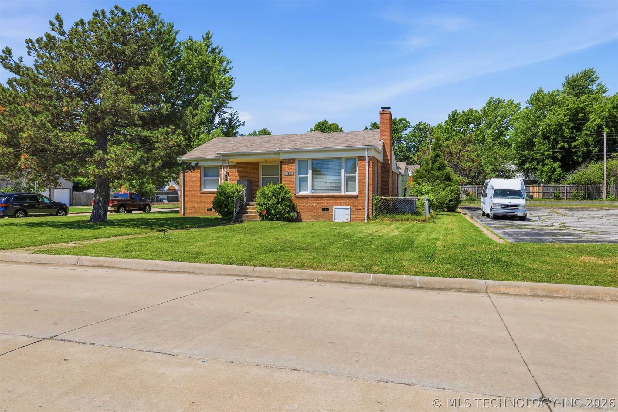 1146 S Winston Avenue Property Photo 5
