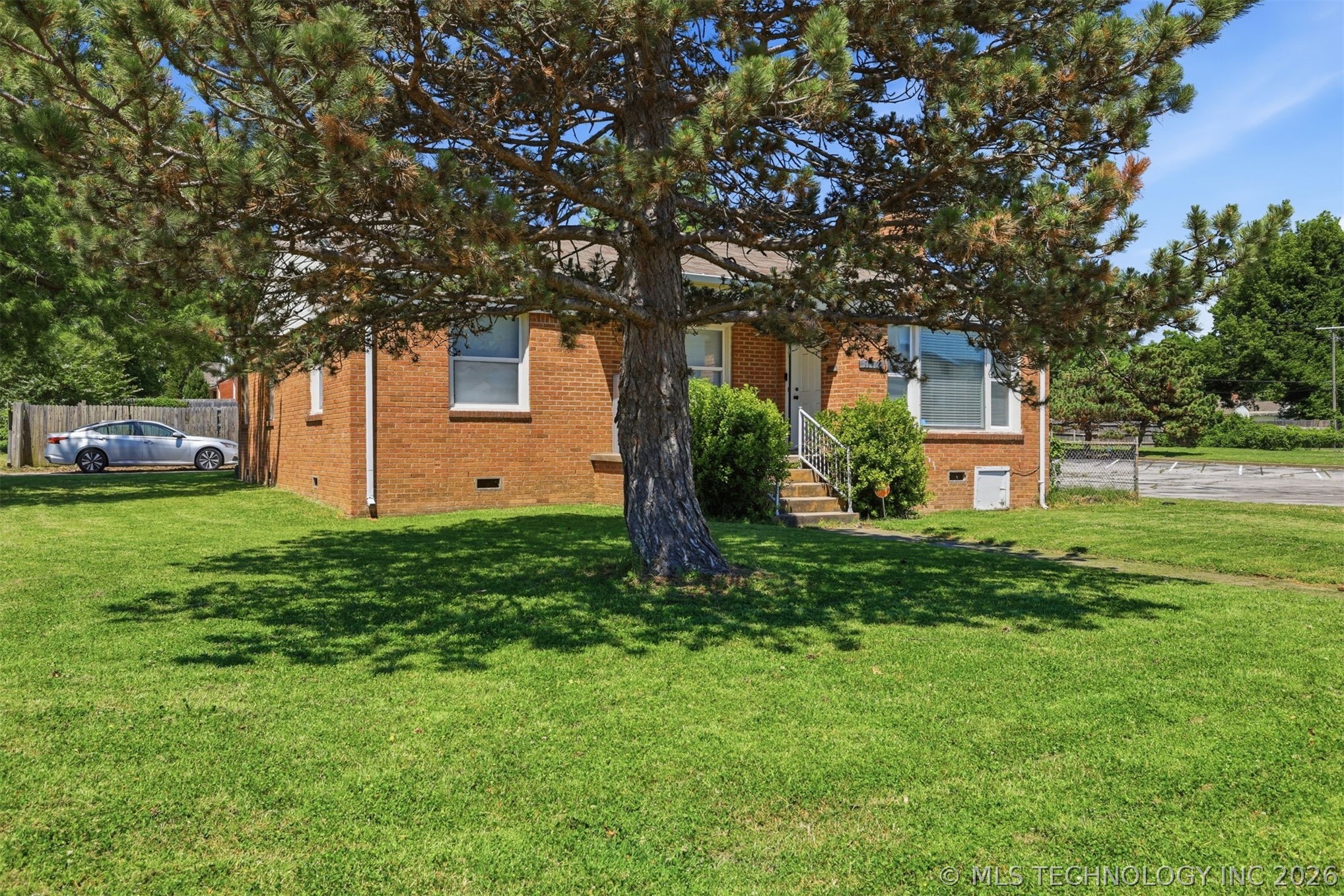 1146 S Winston Avenue Property Photo 6