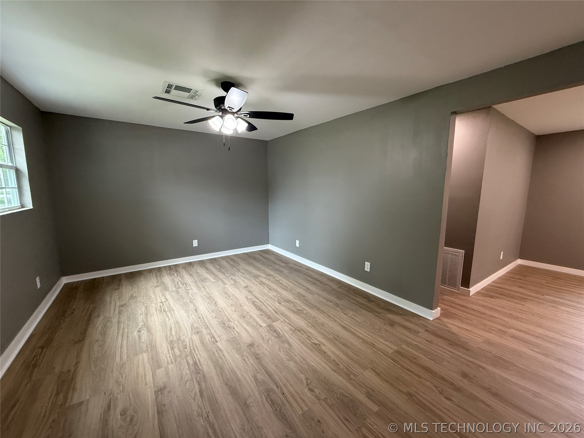 702 6th Avenue Property Photo 2