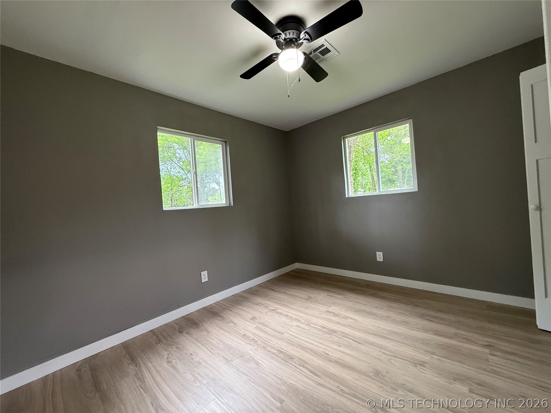 702 6th Avenue Property Photo 10