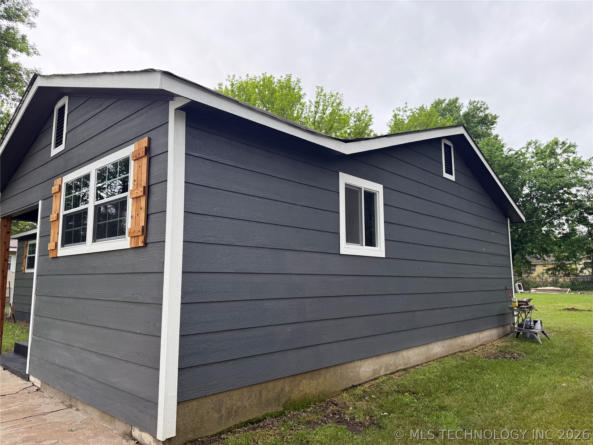 702 6th Avenue Property Photo 21