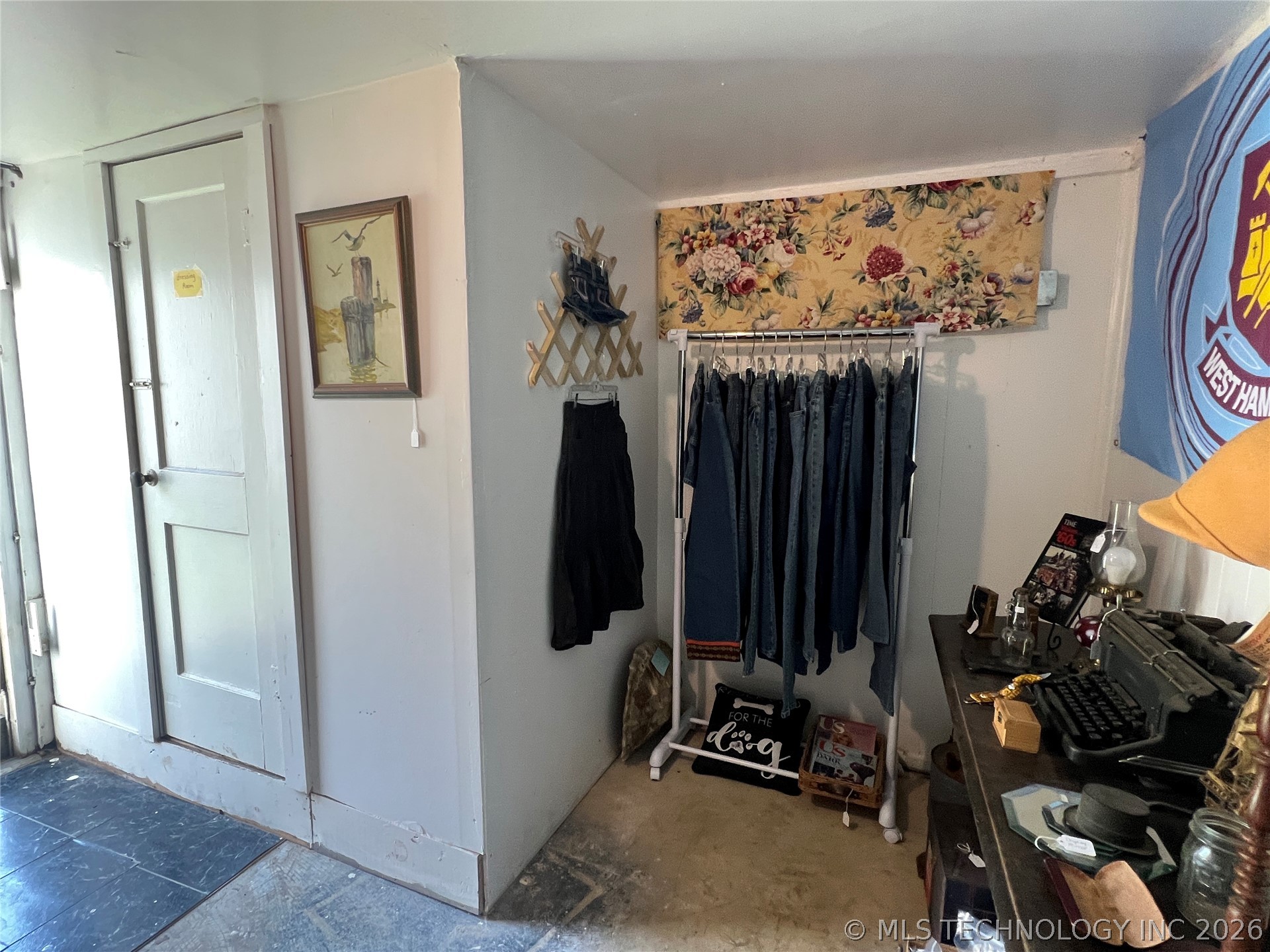 132 N Lee Property Photo 11