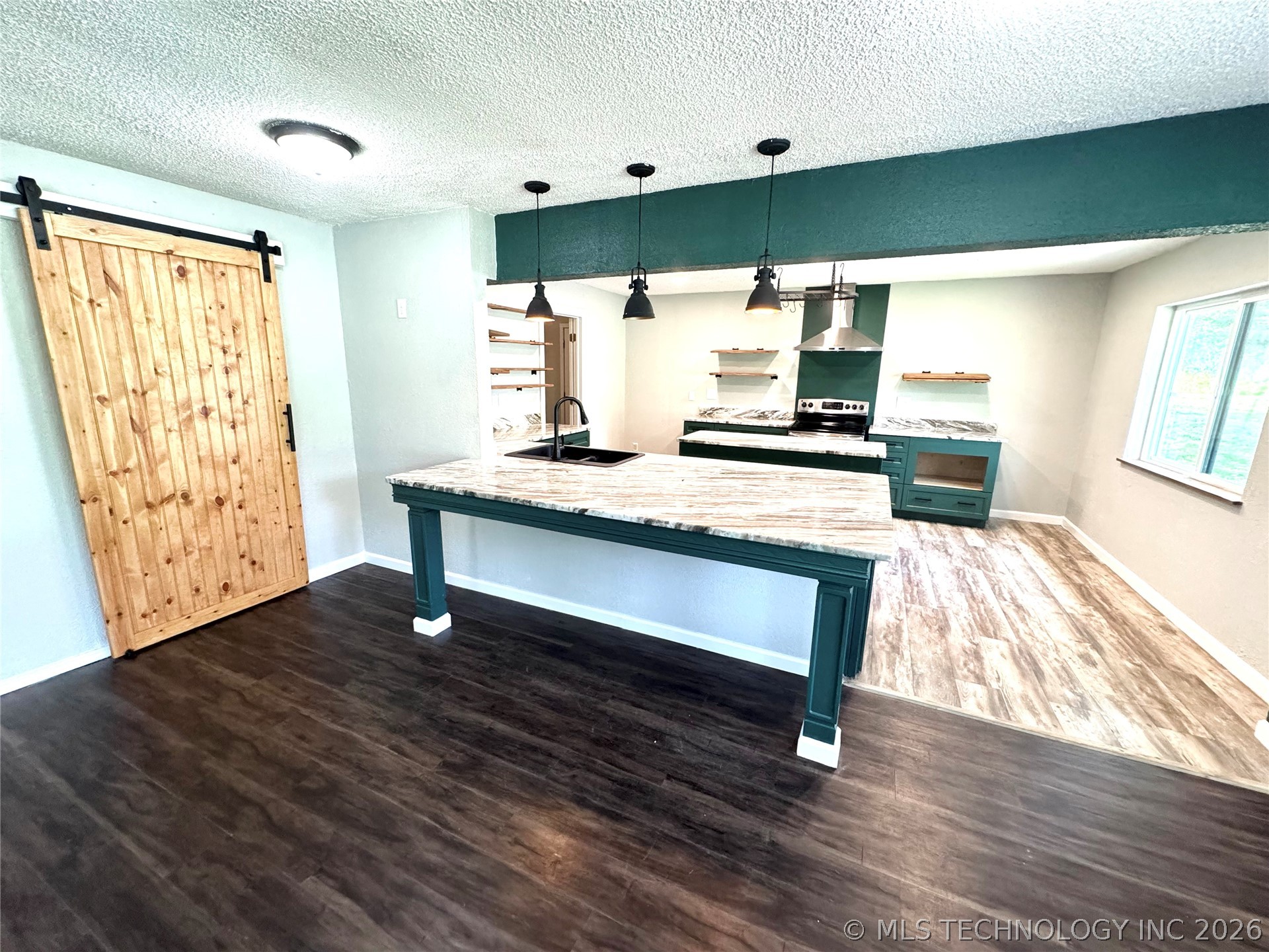 1109 Palmer Lane Property Photo 5