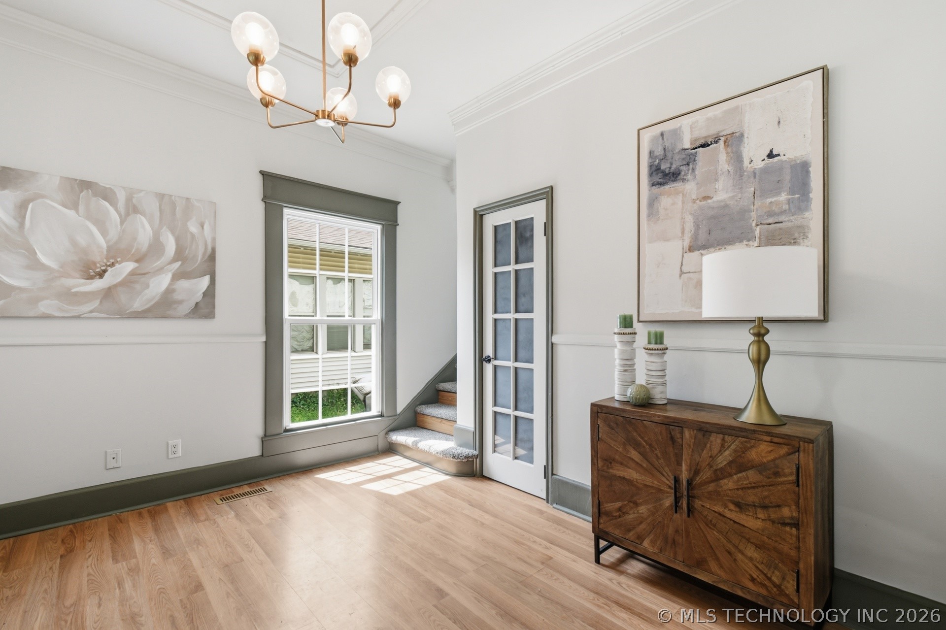 1141 E Hobson Avenue Property Photo 6