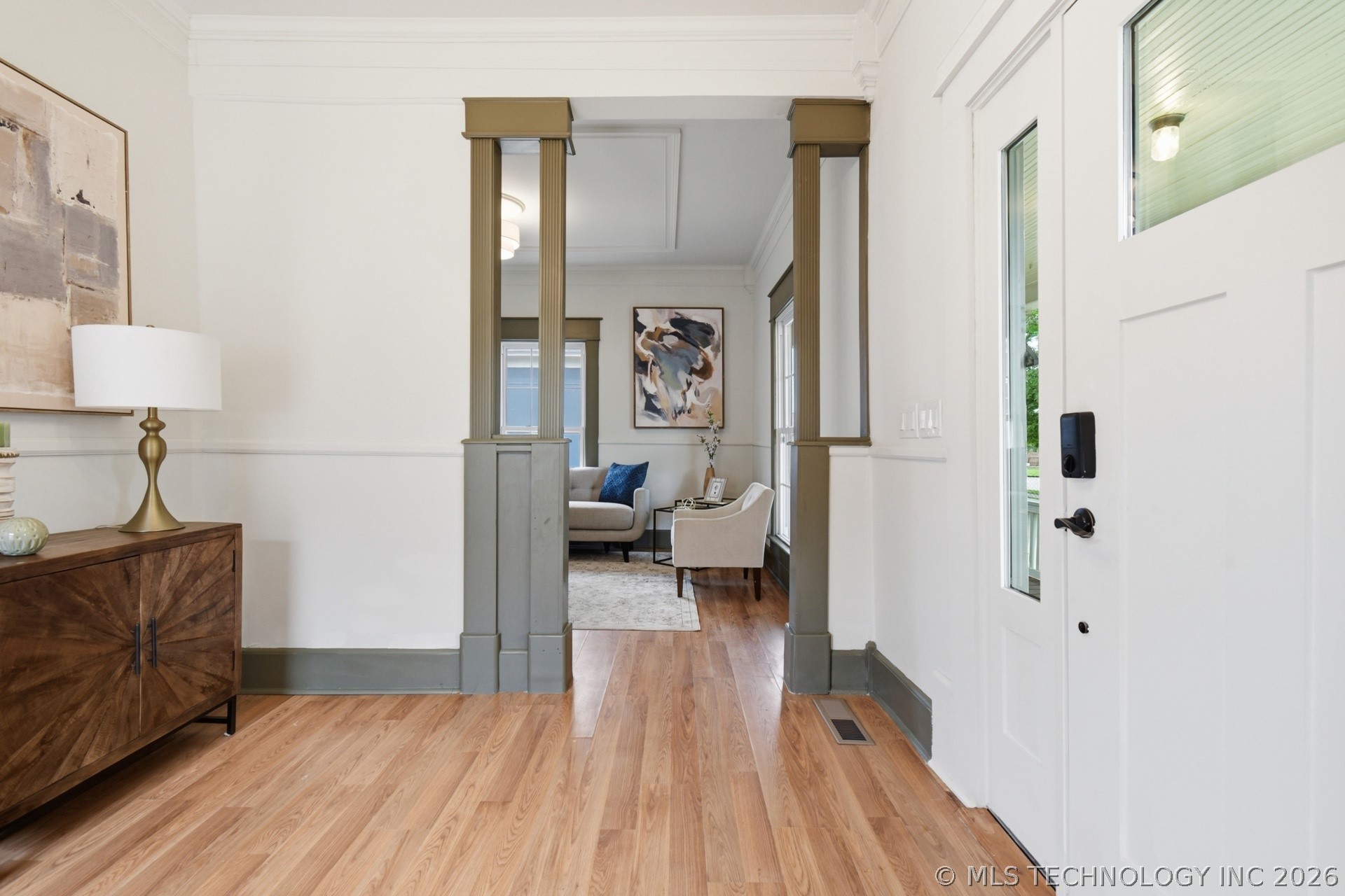 1141 E Hobson Avenue Property Photo 8