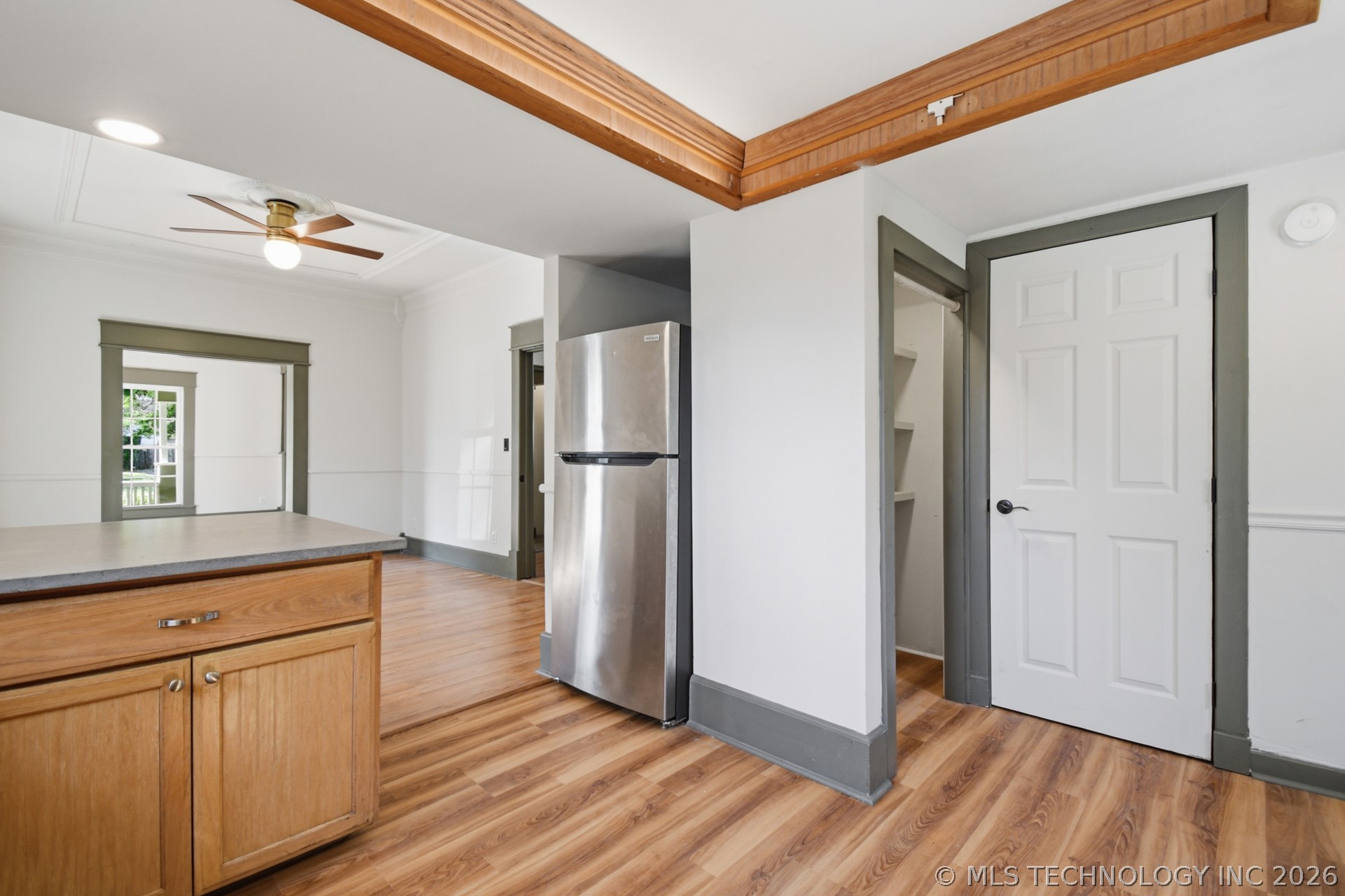 1141 E Hobson Avenue Property Photo 21