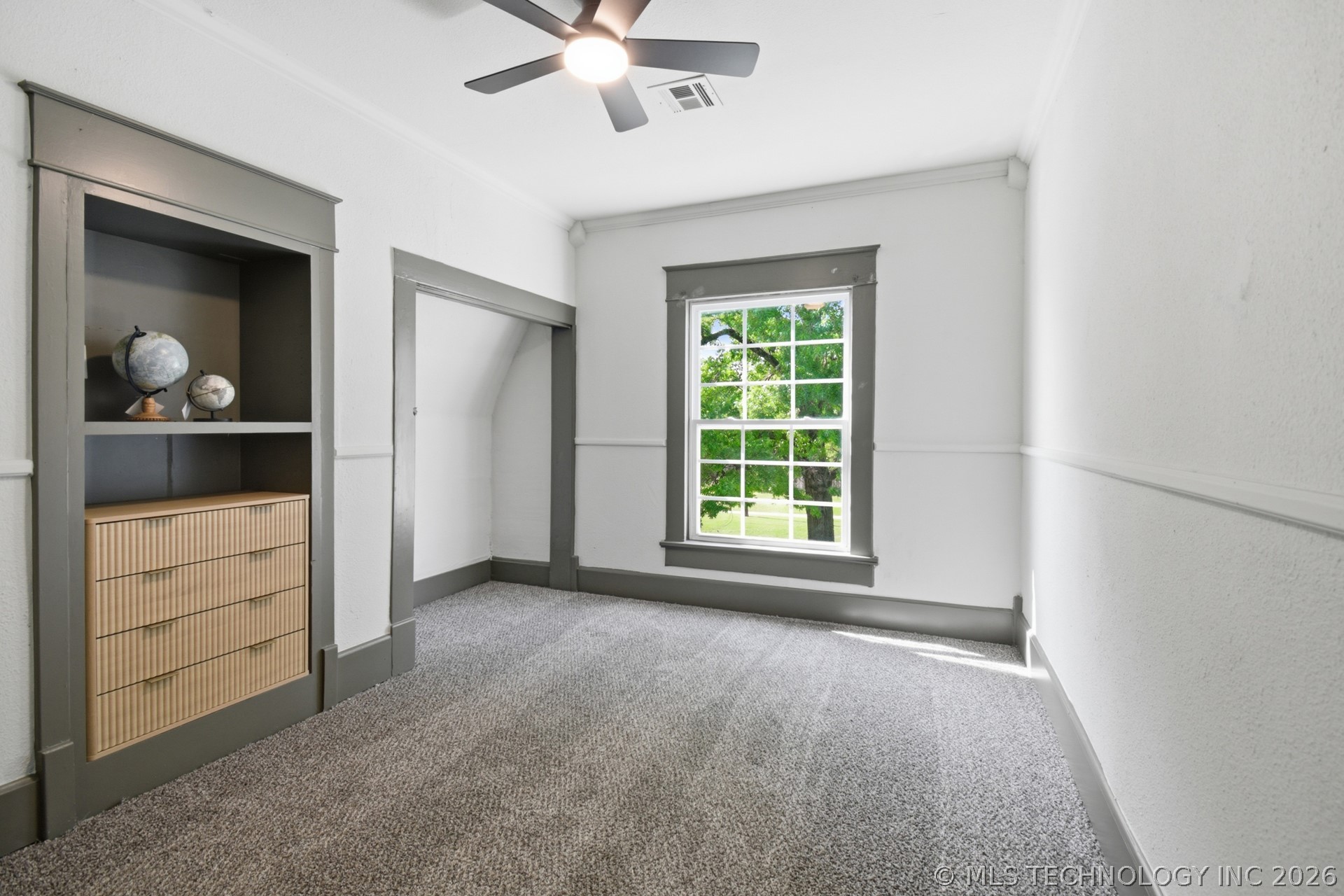 1141 E Hobson Avenue Property Photo 32