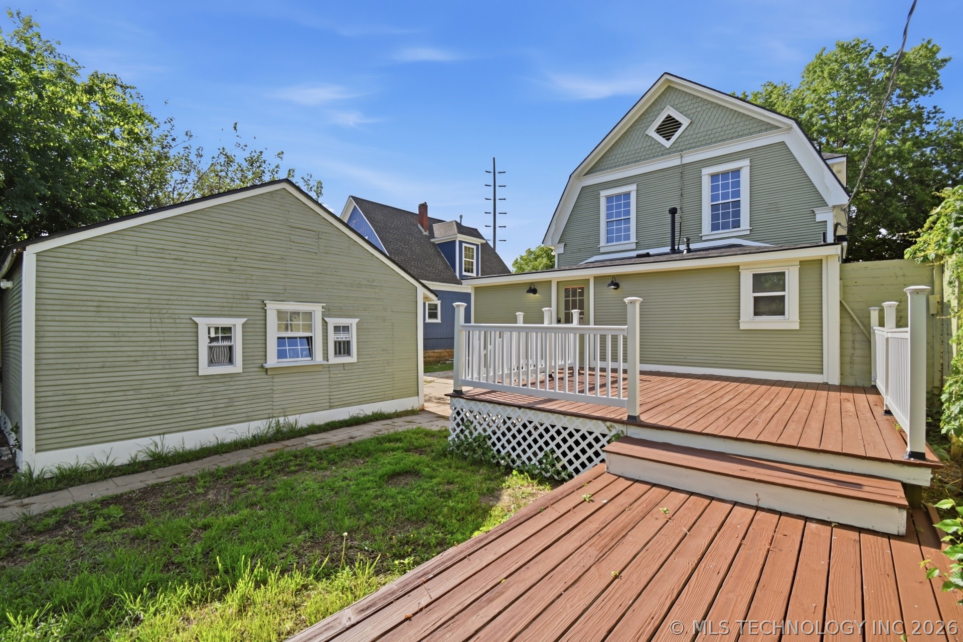 1141 E Hobson Avenue Property Photo 40