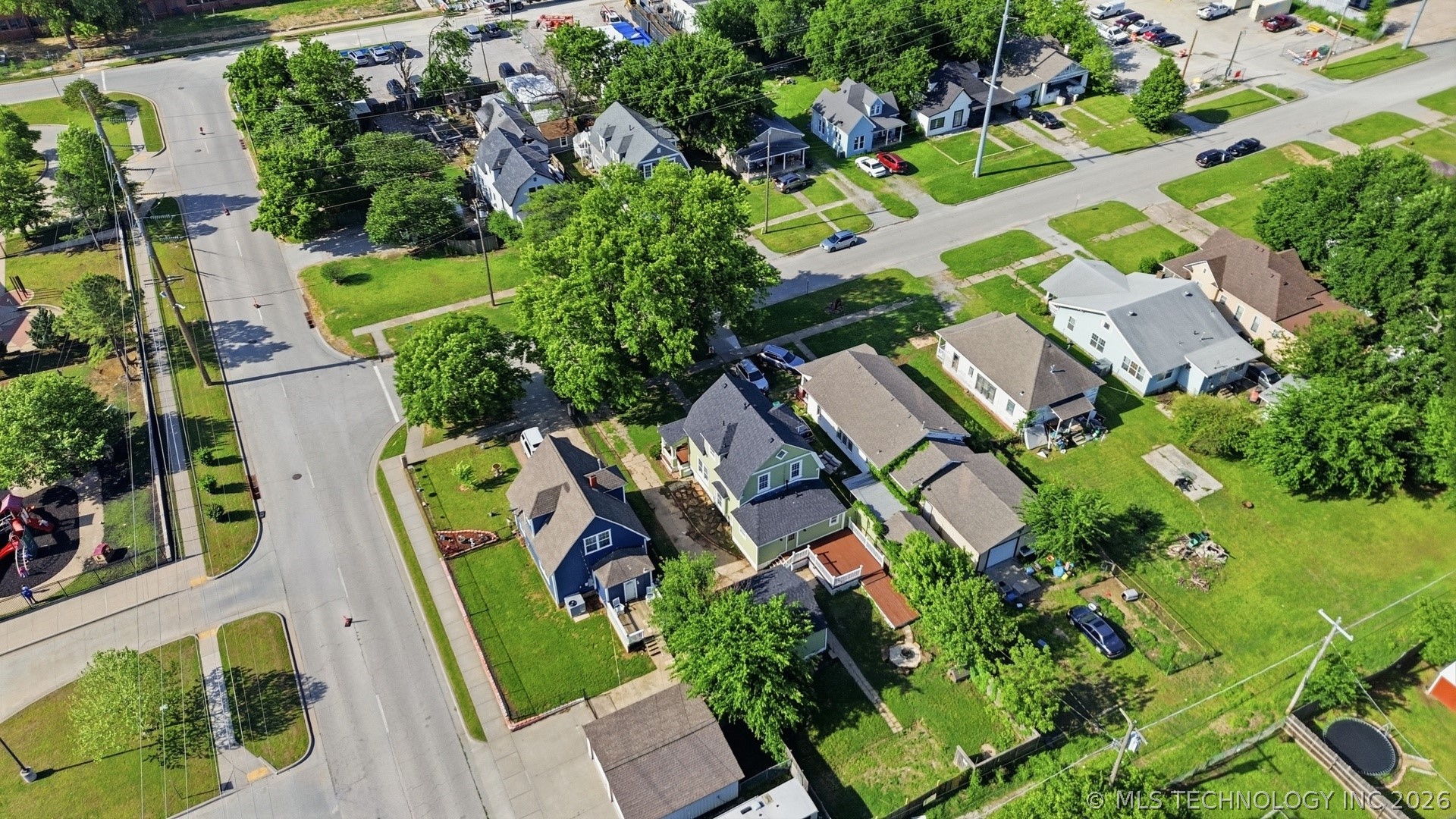 1141 E Hobson Avenue Property Photo 46