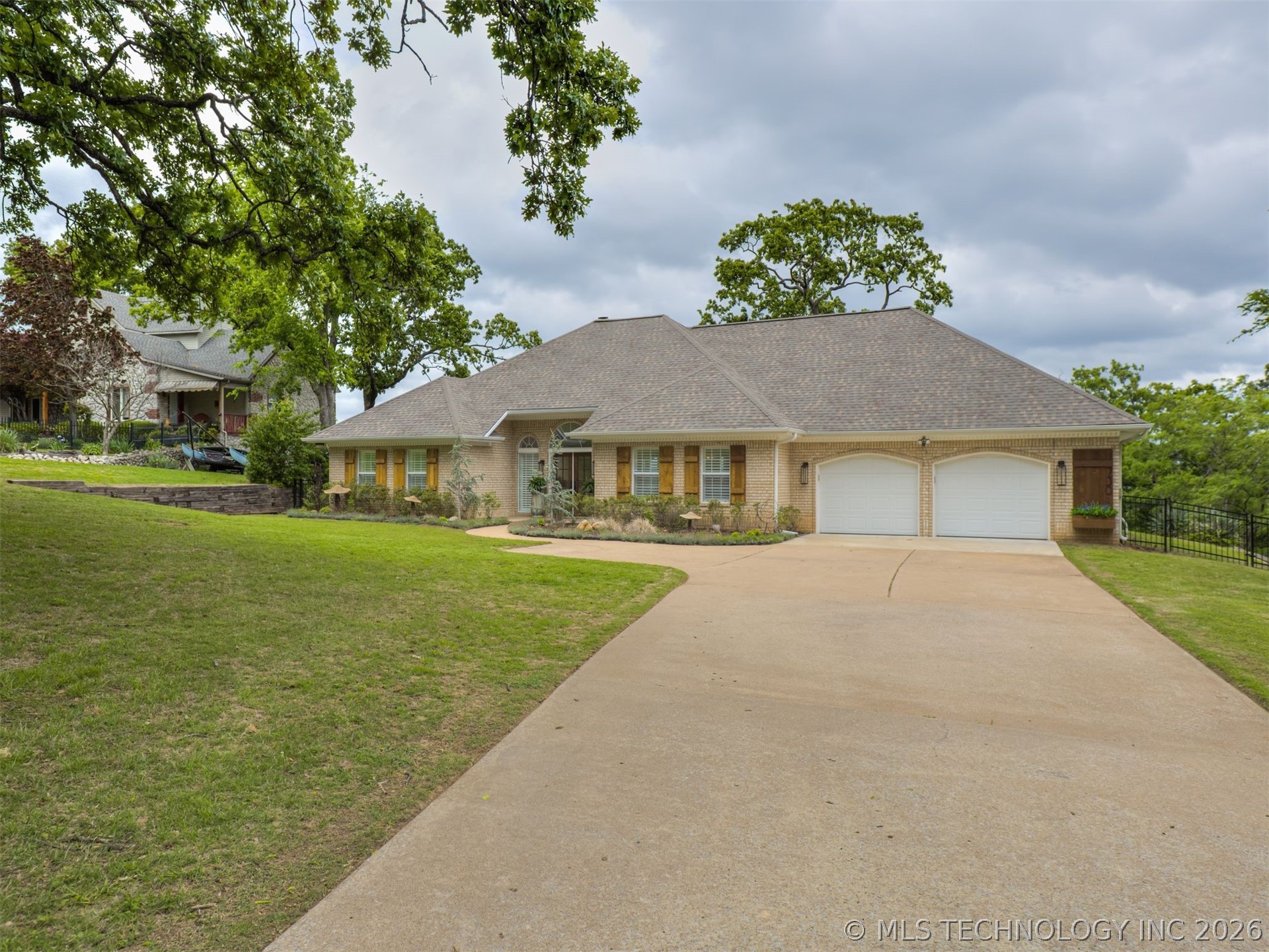 73018 Whispering Oaks Drive Property Photo 7