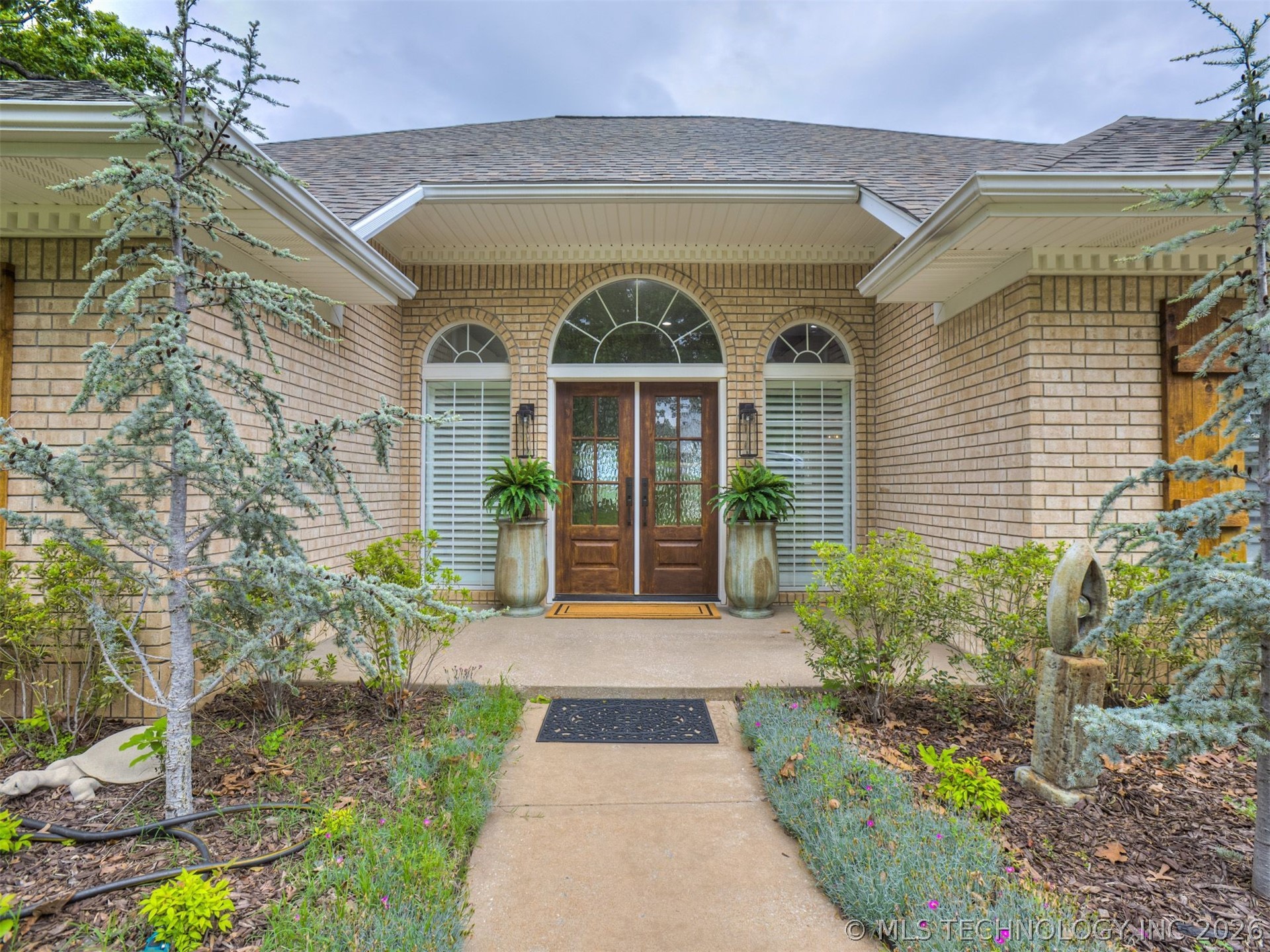 73018 Whispering Oaks Drive Property Photo 8