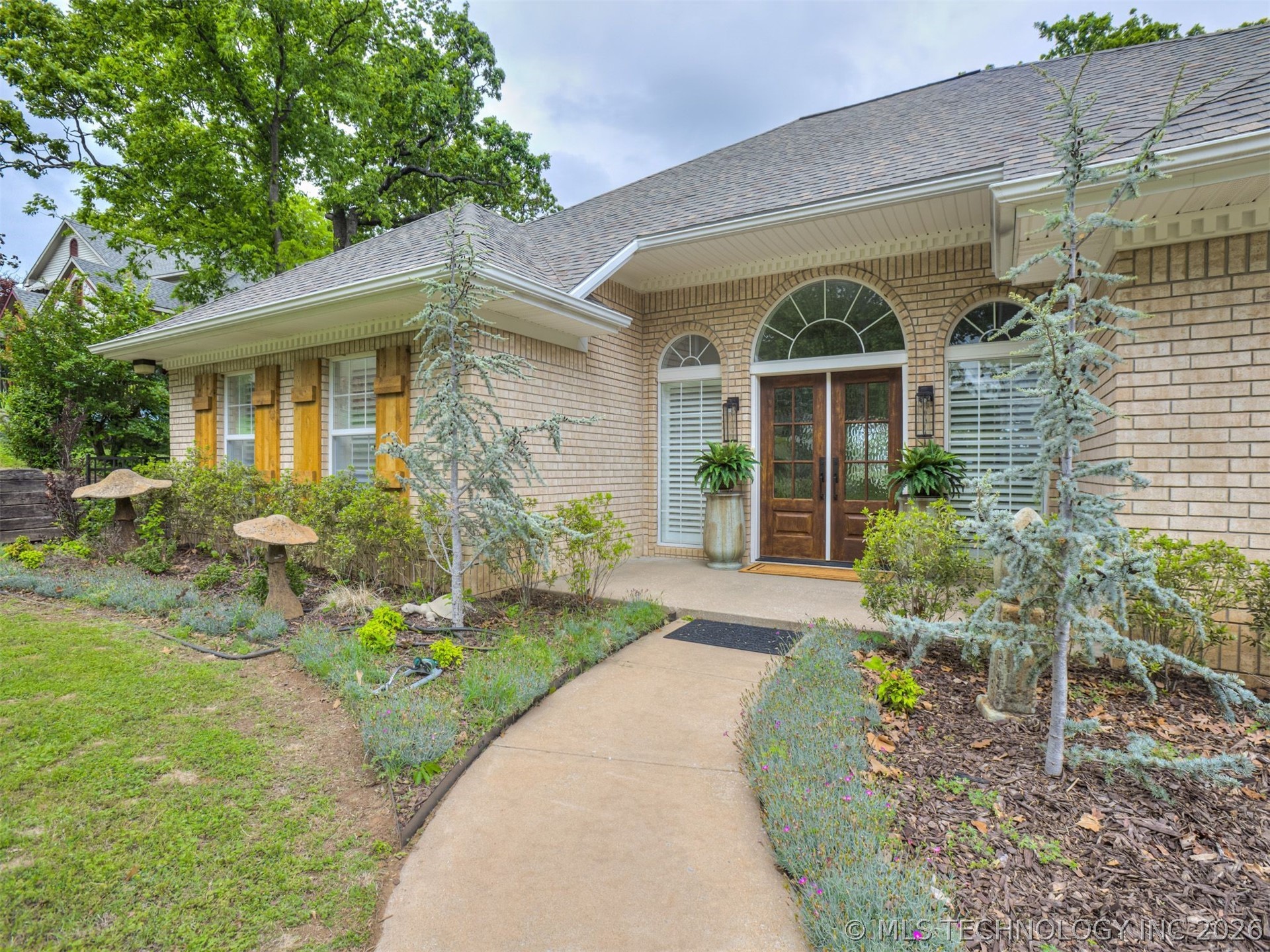 73018 Whispering Oaks Drive Property Photo 9