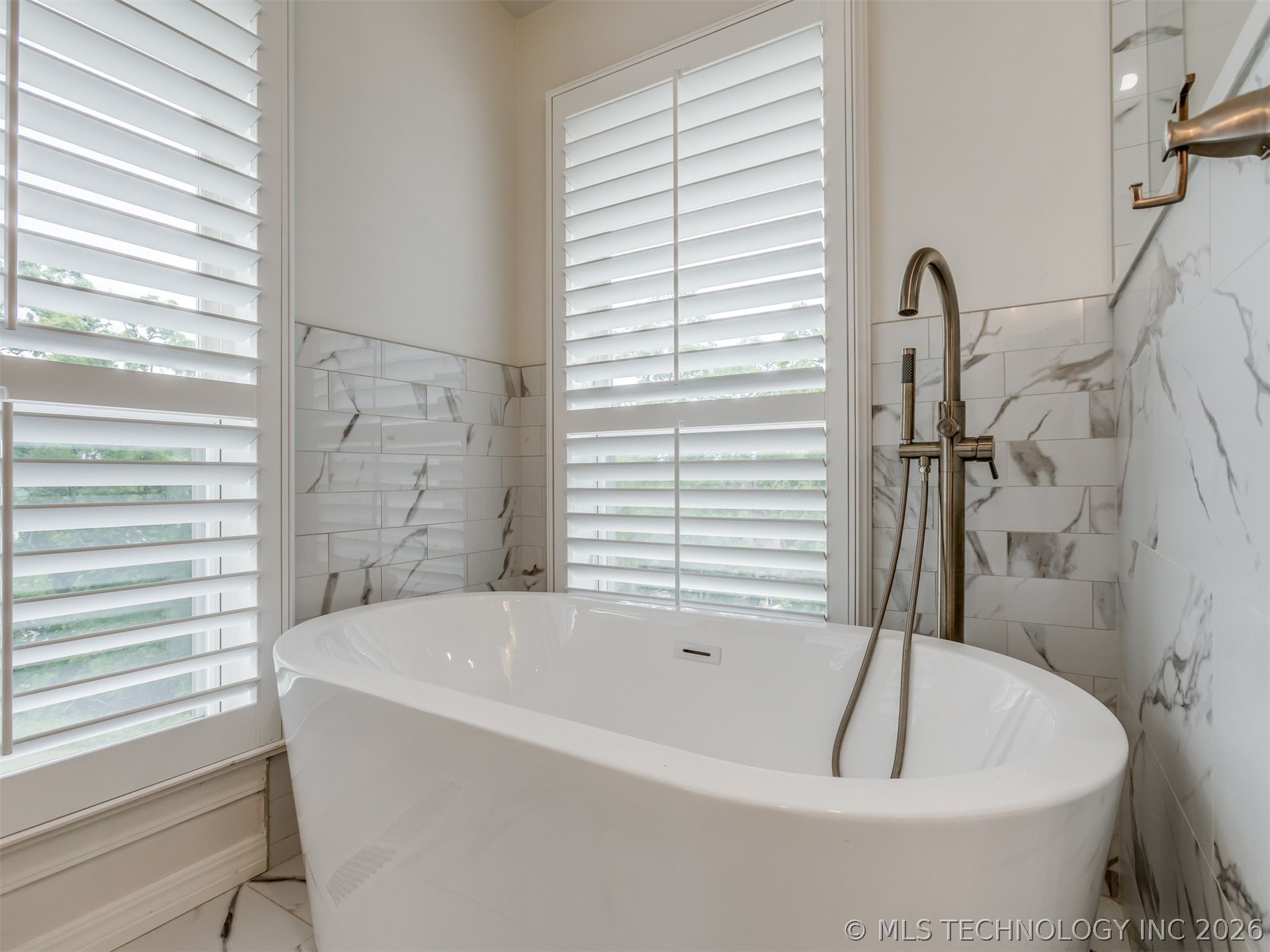73018 Whispering Oaks Drive Property Photo 27