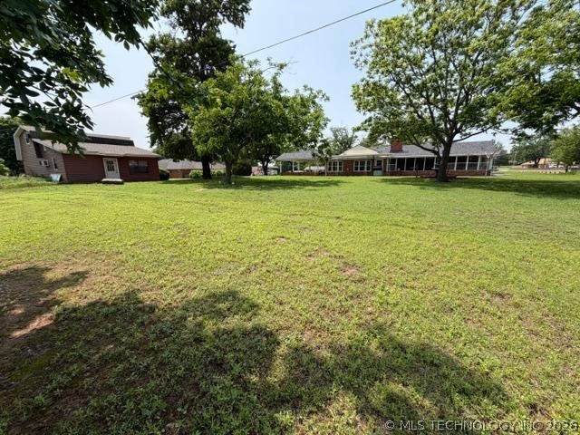 202 Sooner Property Photo 4