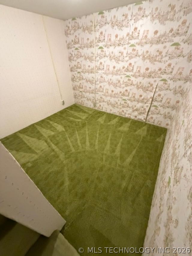 202 Sooner Property Photo 31