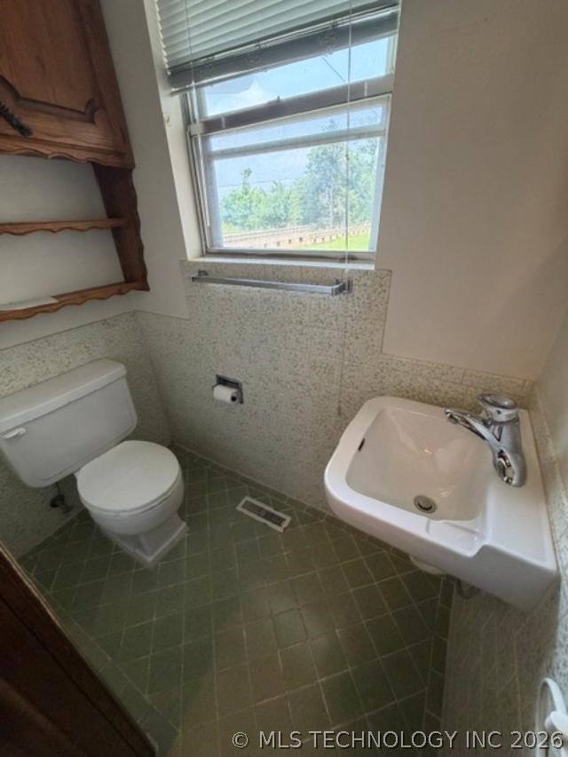 202 Sooner Property Photo 33
