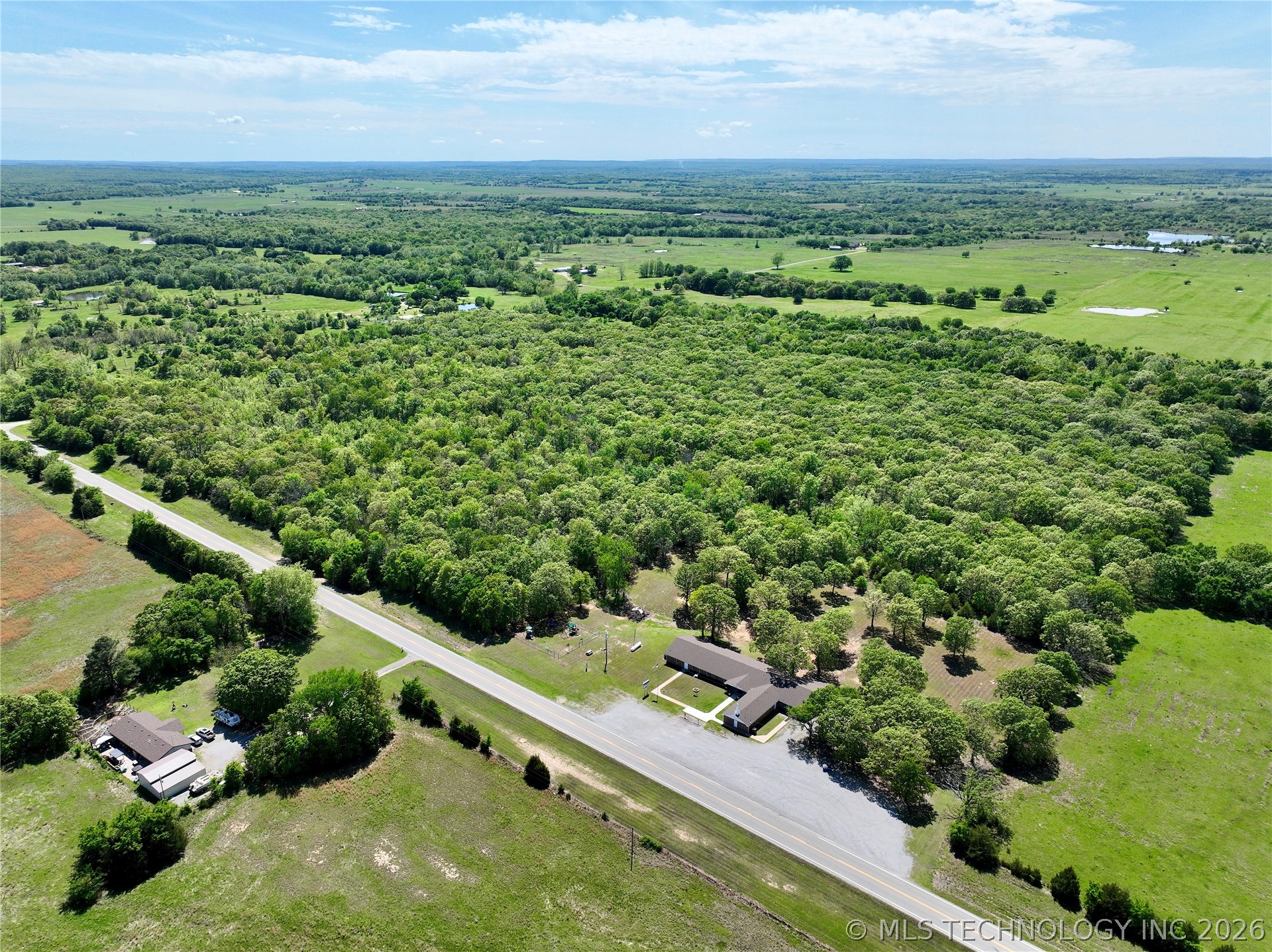220 Wild Rose Road Property Photo 3