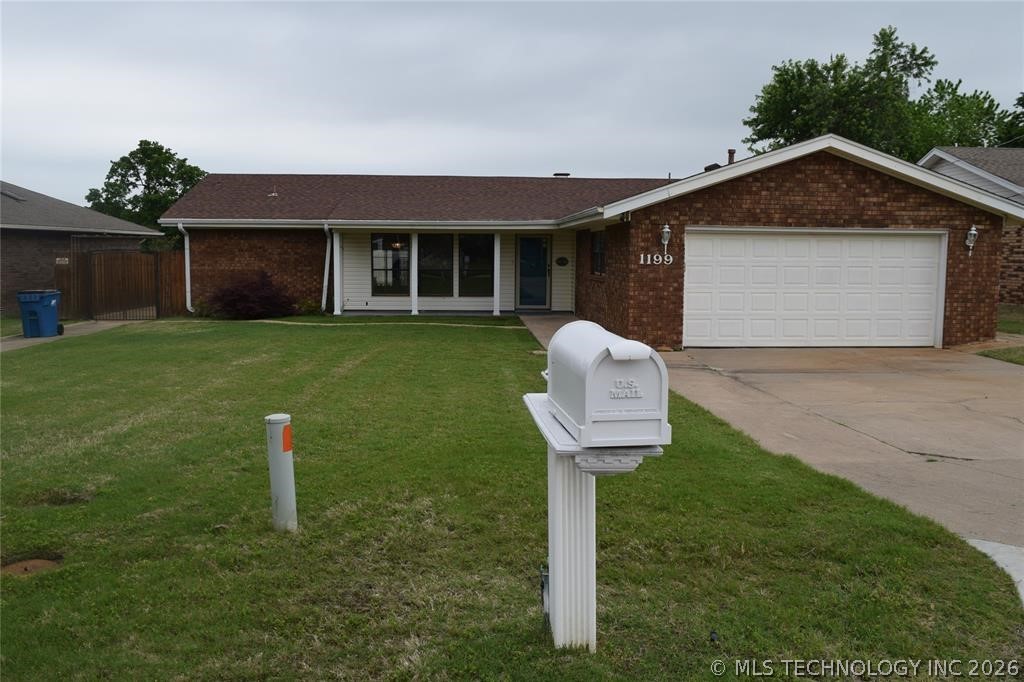 1199 E Reynolds Road Property Photo 1
