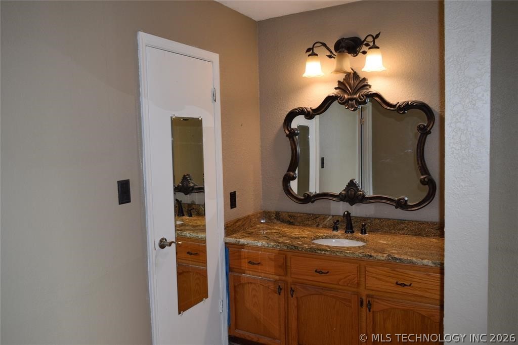 1199 E Reynolds Road Property Photo 12