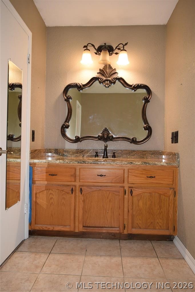 1199 E Reynolds Road Property Photo 13
