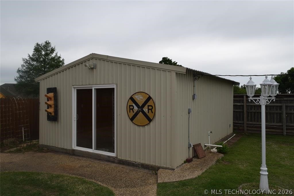 1199 E Reynolds Road Property Photo 24