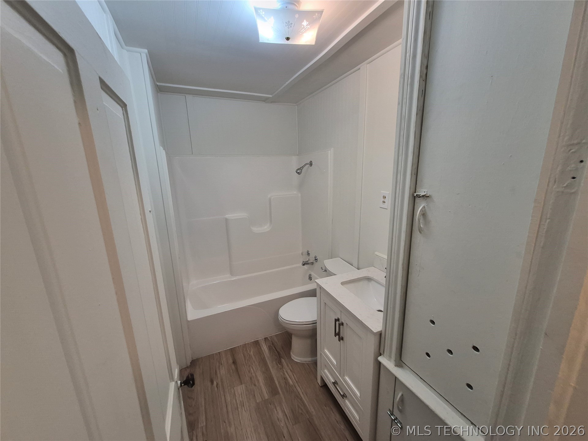 422 S Locke Street Property Photo 5