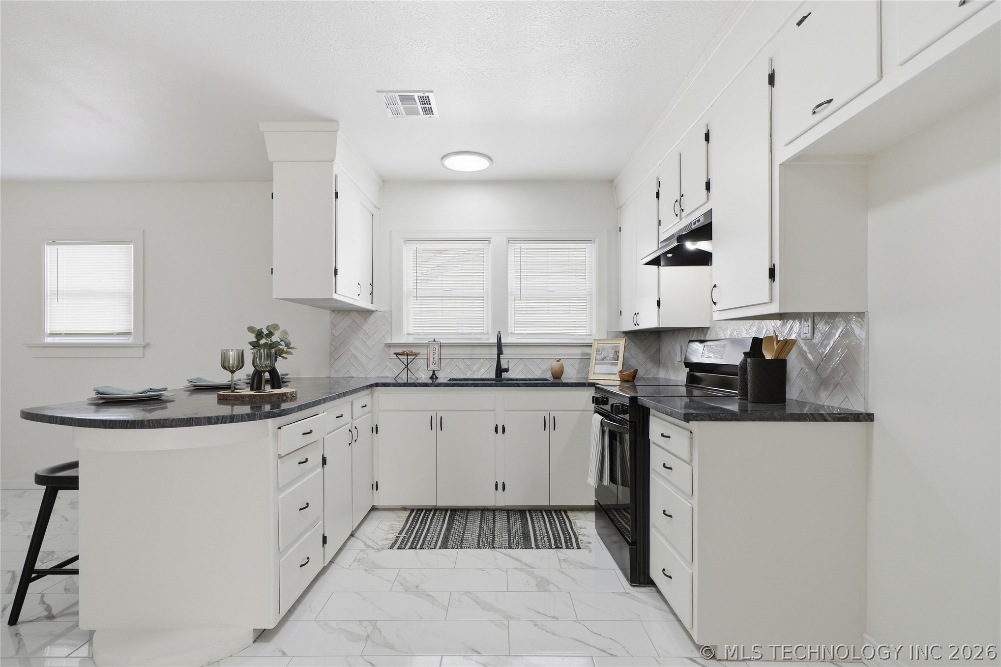 1604 N Boston Place Property Photo 10