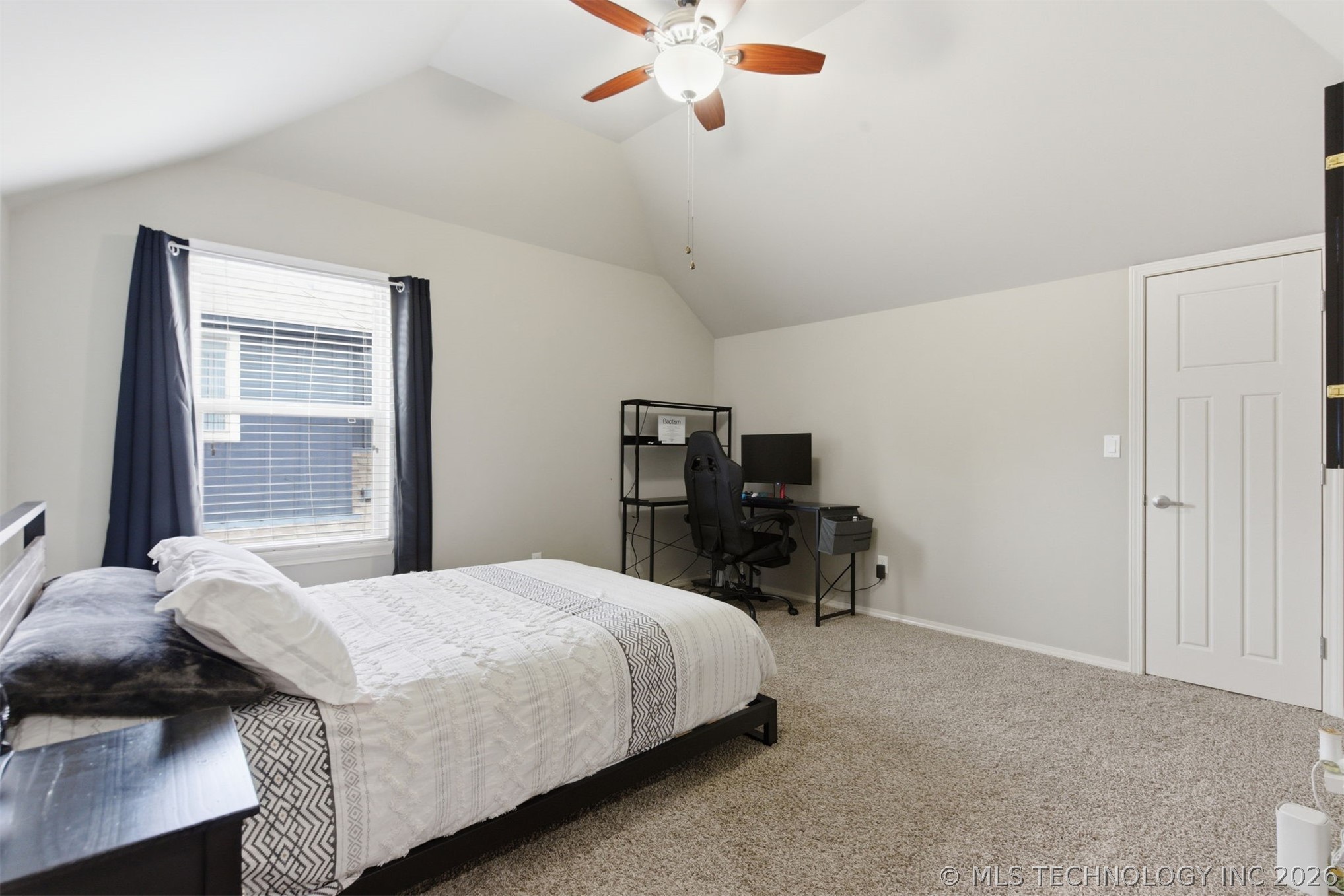 11008 S Sycamore Street Property Photo 26