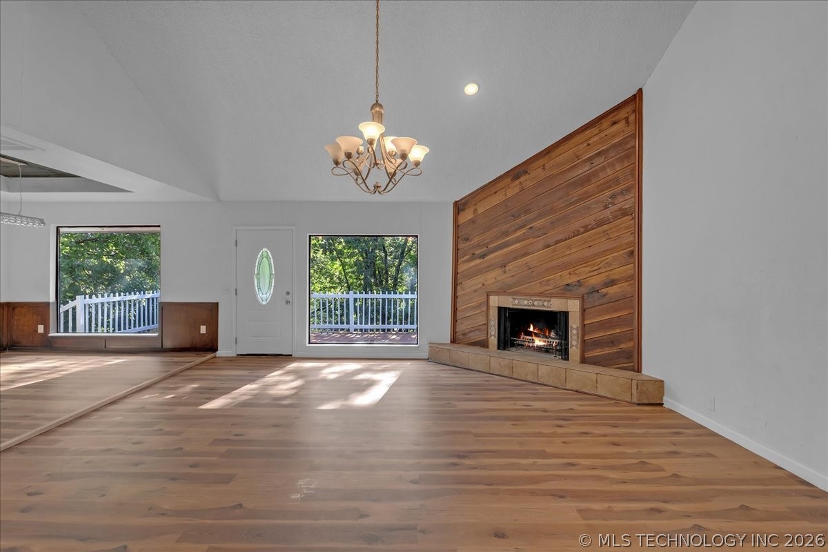 9435 S 33rd West Avenue Property Photo 6