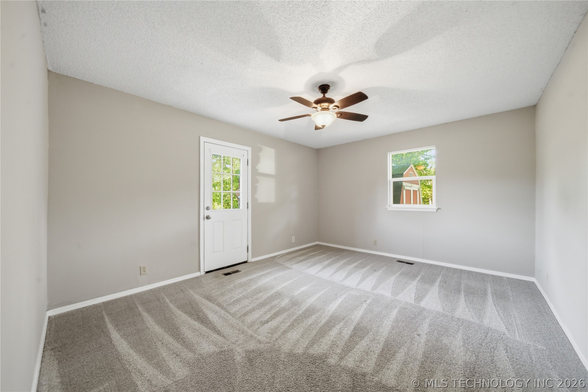 971 Wood Lake Drive Property Photo 22