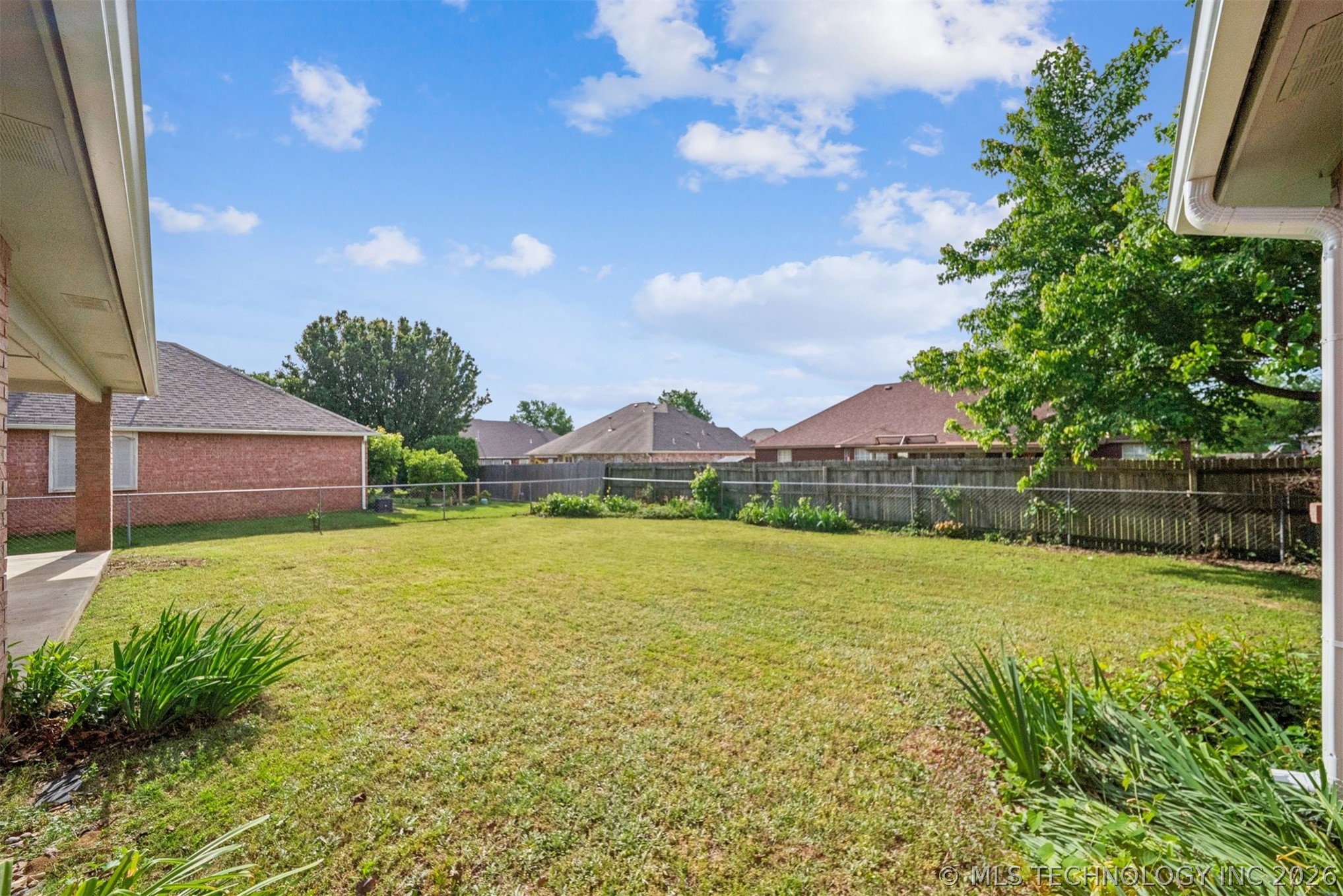 3517 E Nashville Street Property Photo 6