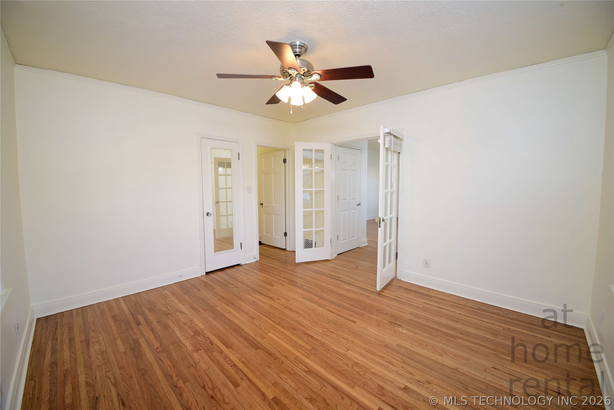 1740 S Yorktown Avenue Property Photo 7