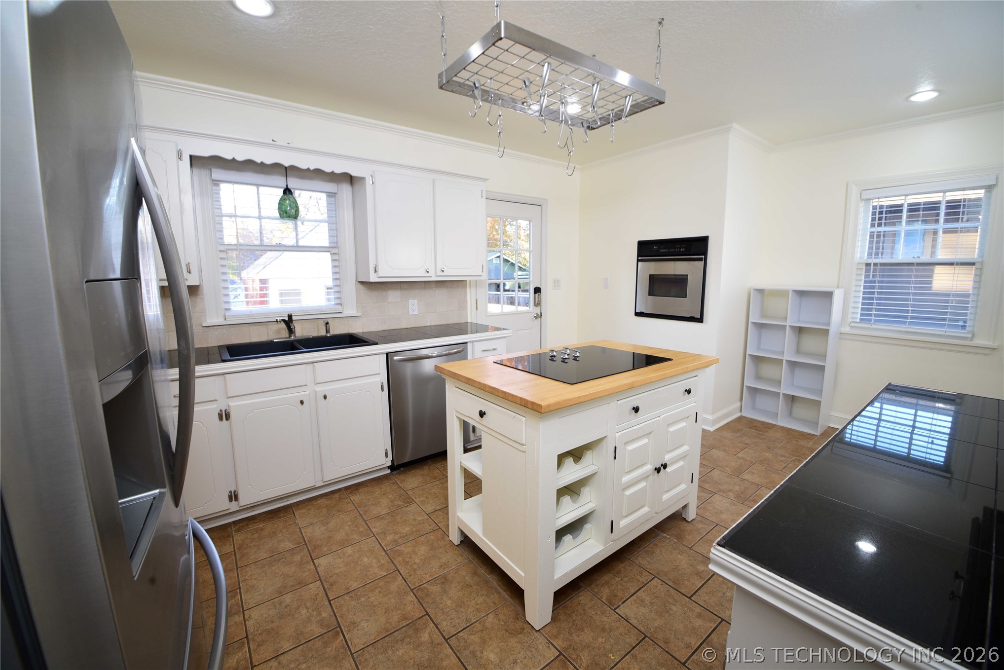 1740 S Yorktown Avenue Property Photo 14